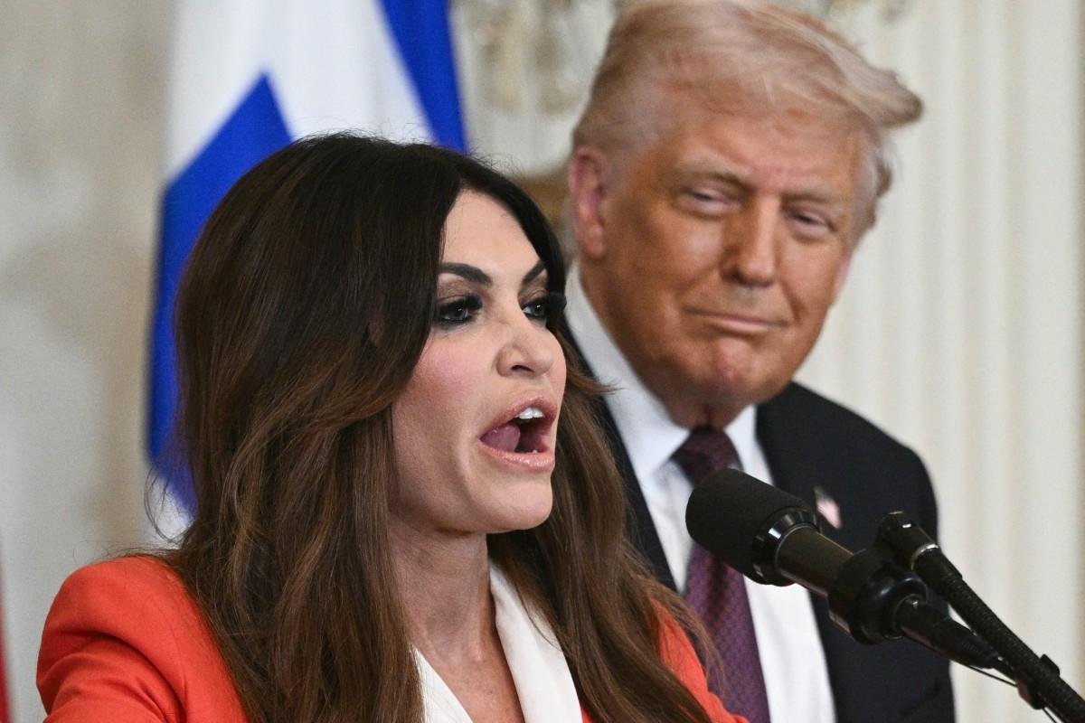 O esc&acirc;ndalo veio &agrave; tona em meio a uma campanha eleitoral acirrada e com a popularidade de Trump em n&iacute;veis muito baixos, segundo as pesquisas