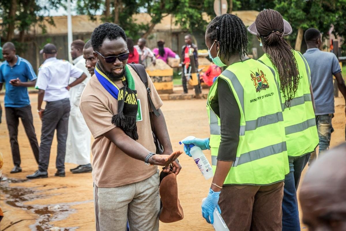 Surto de ebola na Rep&uacute;blica Democr&aacute;tica do Congo supera 9 mil casos