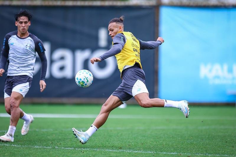 Dinamarqu&ecirc;s Braithwaite faz parte da legi&atilde;o de estrangeiros no Gr&ecirc;mio