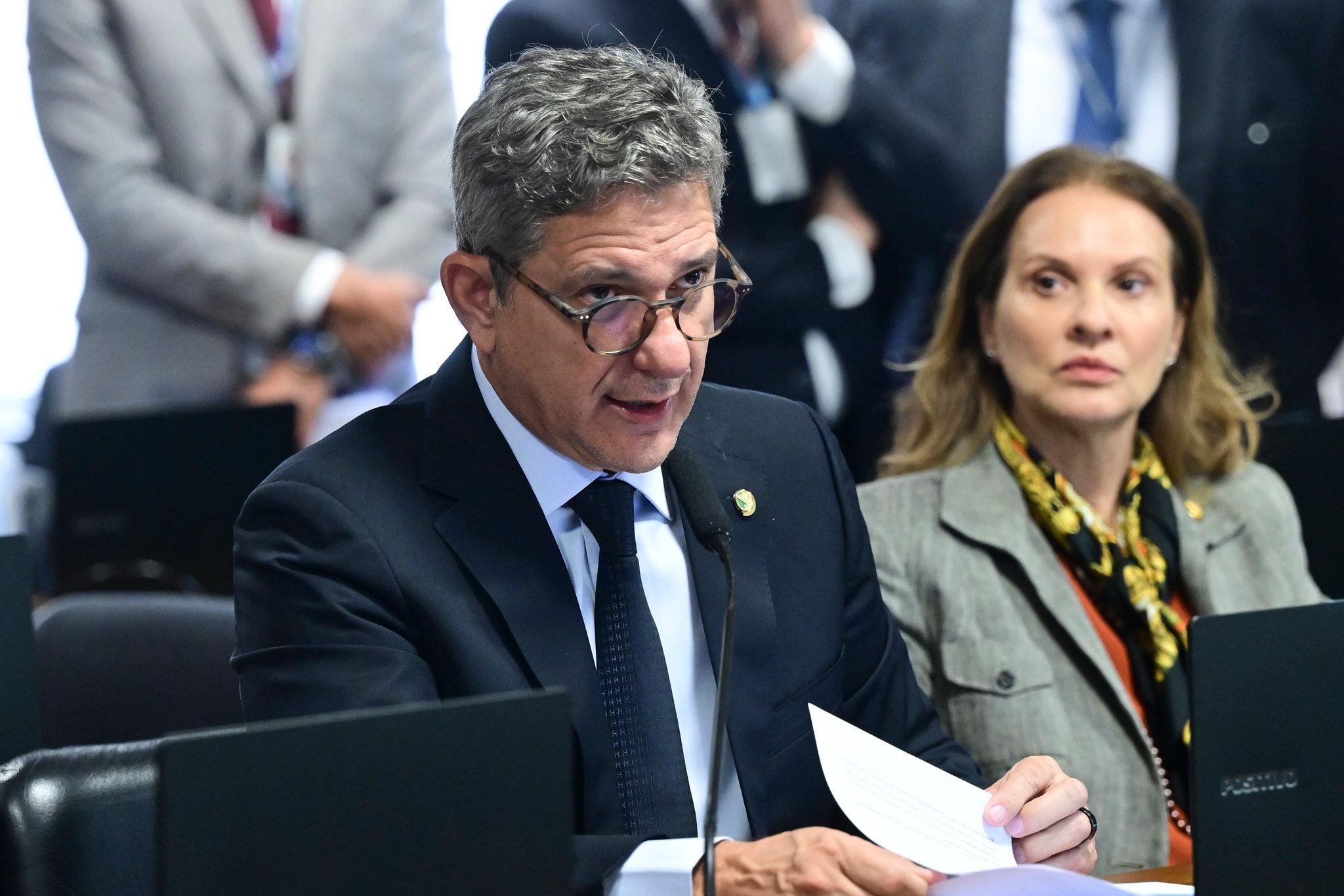 O senador Rog&eacute;rio Carvalho relatou a PEC