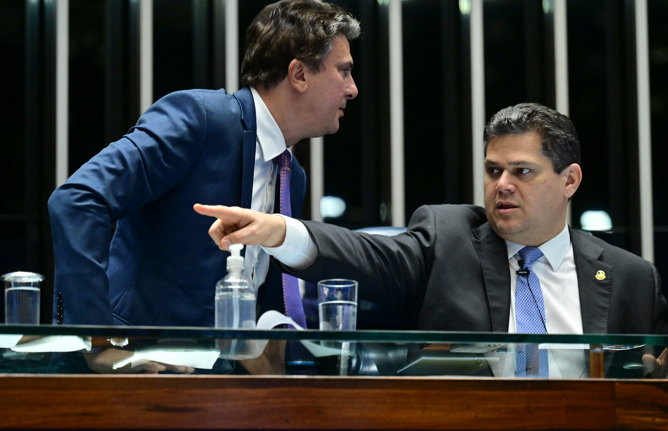 Ap&oacute;s sess&atilde;o, empresas ter&atilde;o 60 dias para adotar escala 5x2