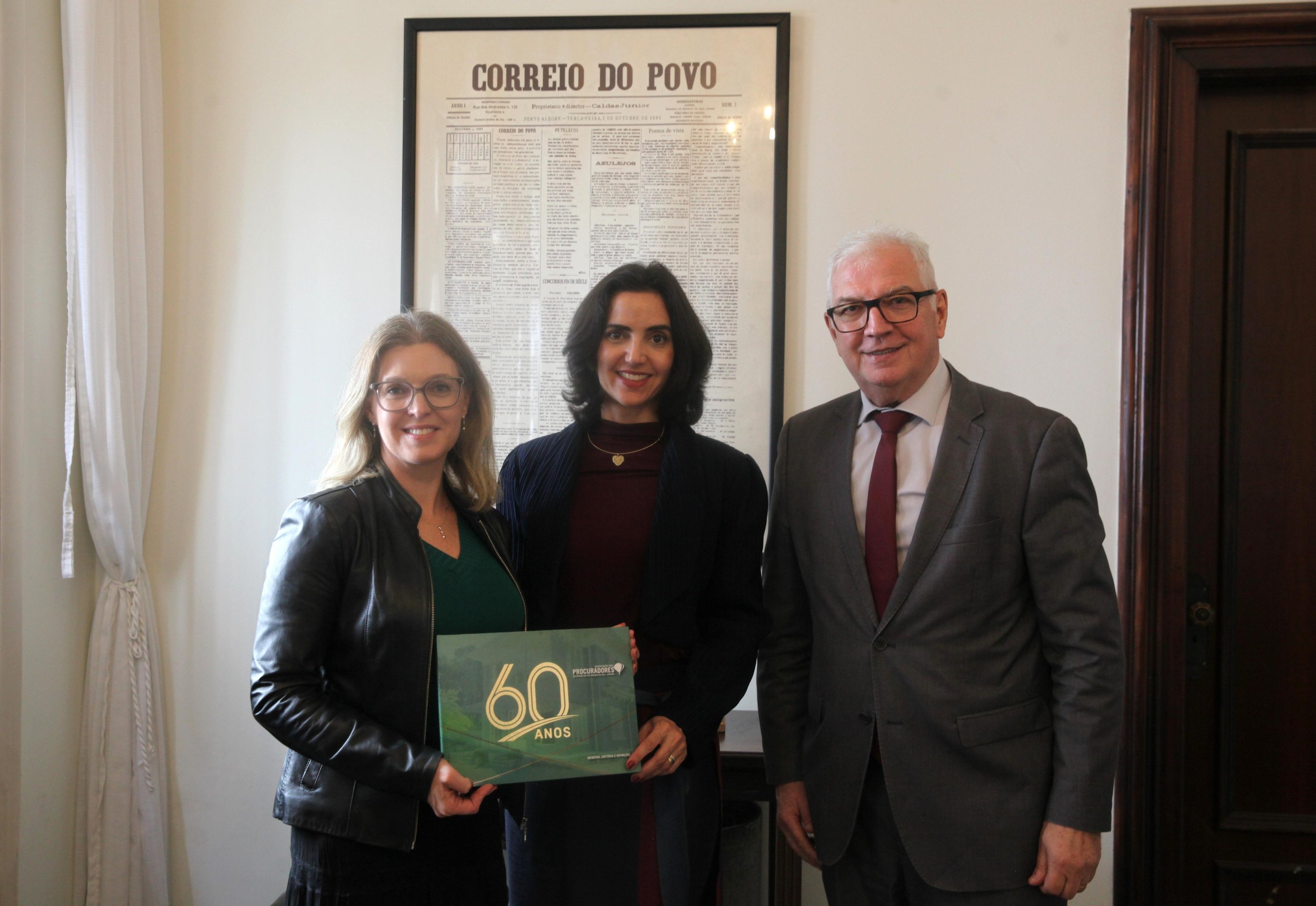 Presidente da Associa&ccedil;&atilde;o dos Procuradores do Estado do Rio Grande do Sul Patricia Bernardi visita o jornal