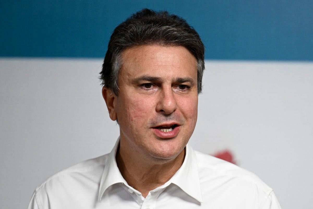 Proposta de l&iacute;der do PT tem 28 assinaturas e passou a constar no sistema do Senado