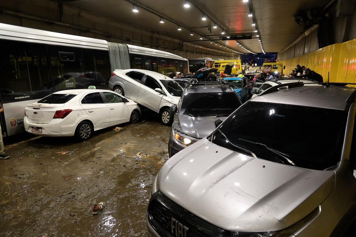 Defesa Civil emite alerta para novas chuvas e ventos fortes em SP