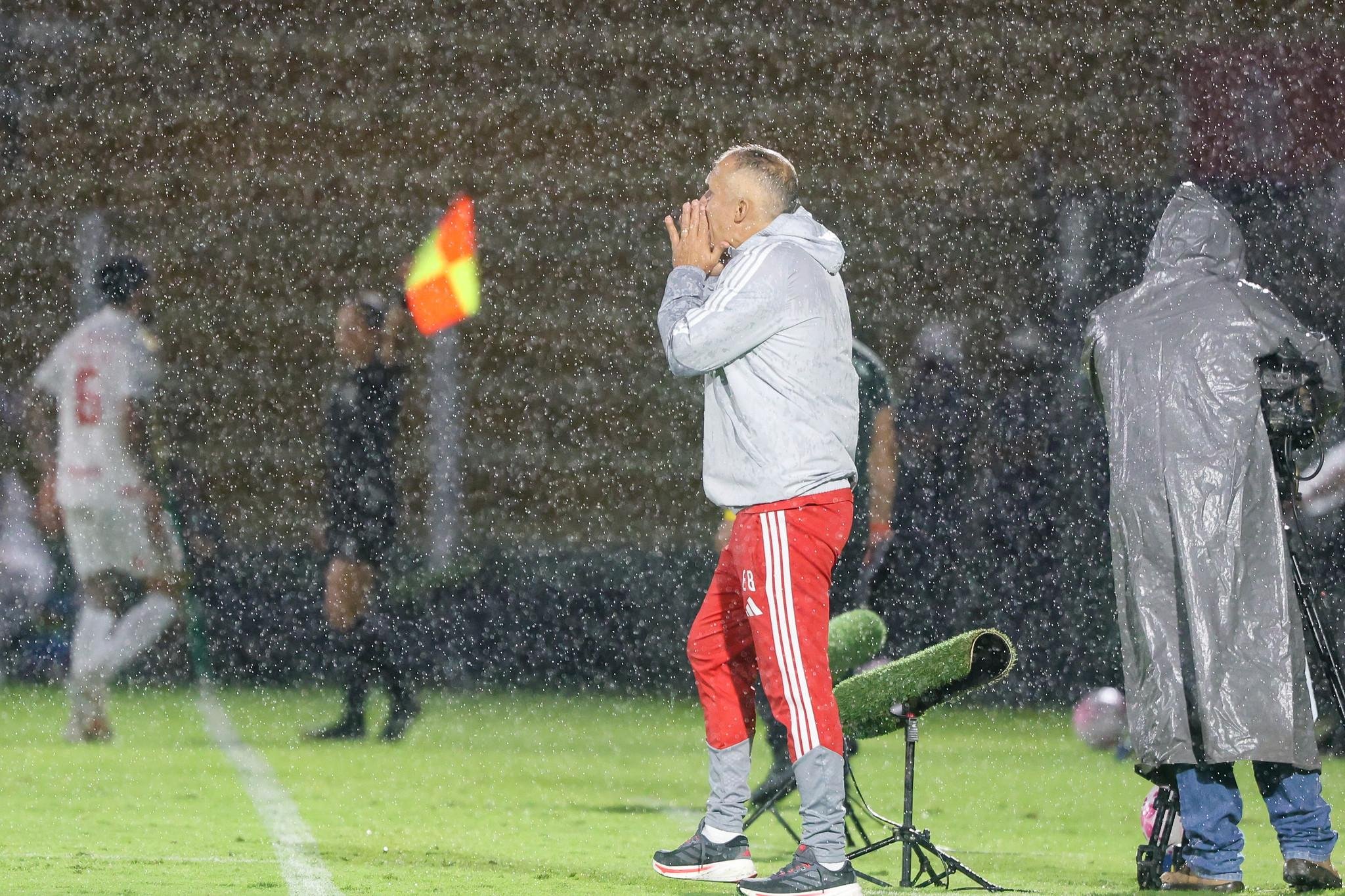 Eduardo Baptista j&aacute; projeta o time para o jogo contra o Botafogo, no pr&oacute;ximo s&aacute;bado, no Beira-Rio