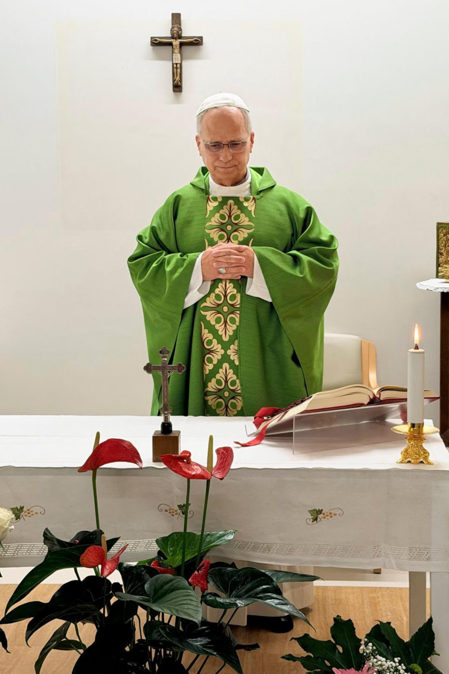 Vaticano diz que papa Leão receberá alta hospitalar neste sábado