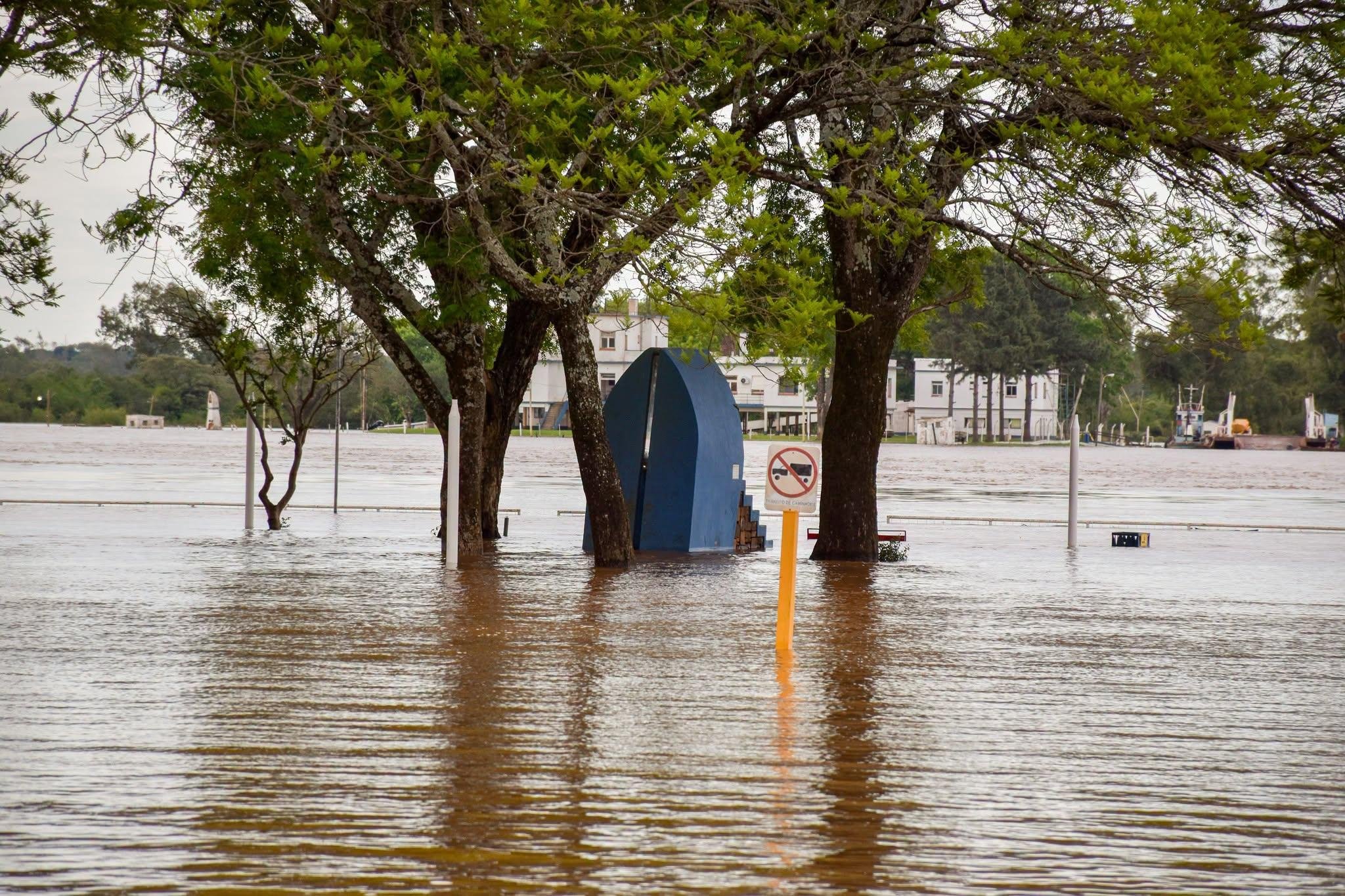 Rio Uruguai permanece acima da cota de inundação em três municípios da Fronteira Oeste