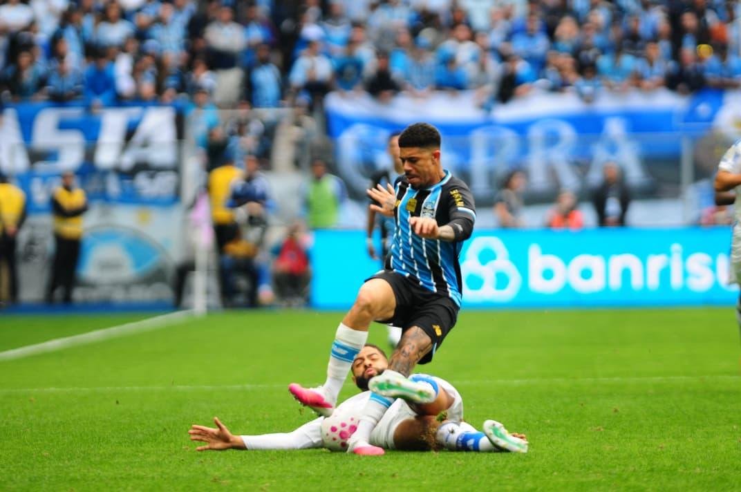 Grêmio foi derrotado na Arena por 4 a 2