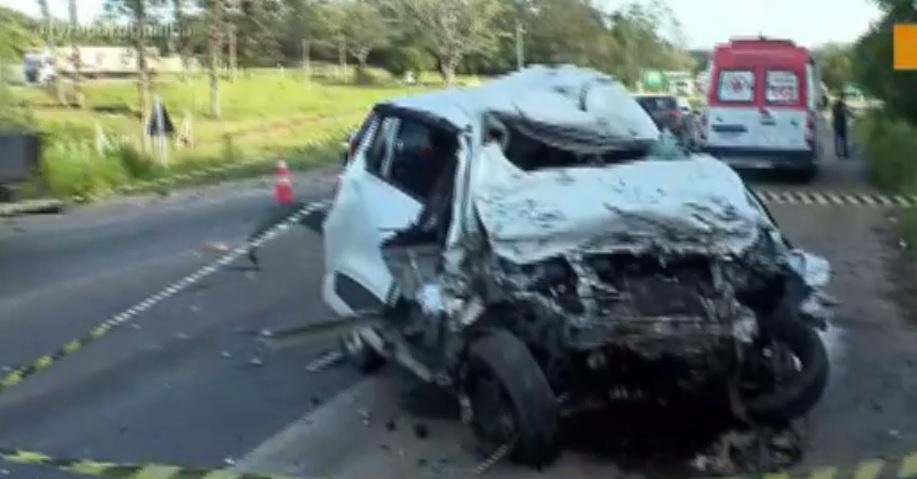 Homem morre em colisão frontal com caminhão na ERS 118, em Viamão