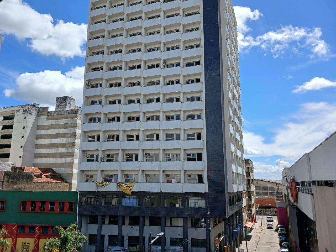 Governo federal concede antigo prédio do MPF no Centro de Porto Alegre para moradia popular