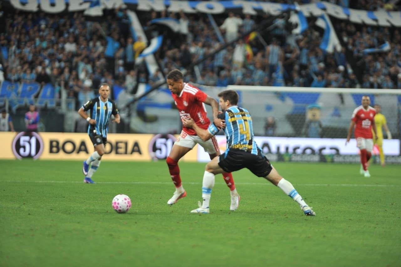 Al&eacute;m do momento dif&iacute;cil dentro de campo, ga&uacute;chos tamb&eacute;m enfrentam problemas fora