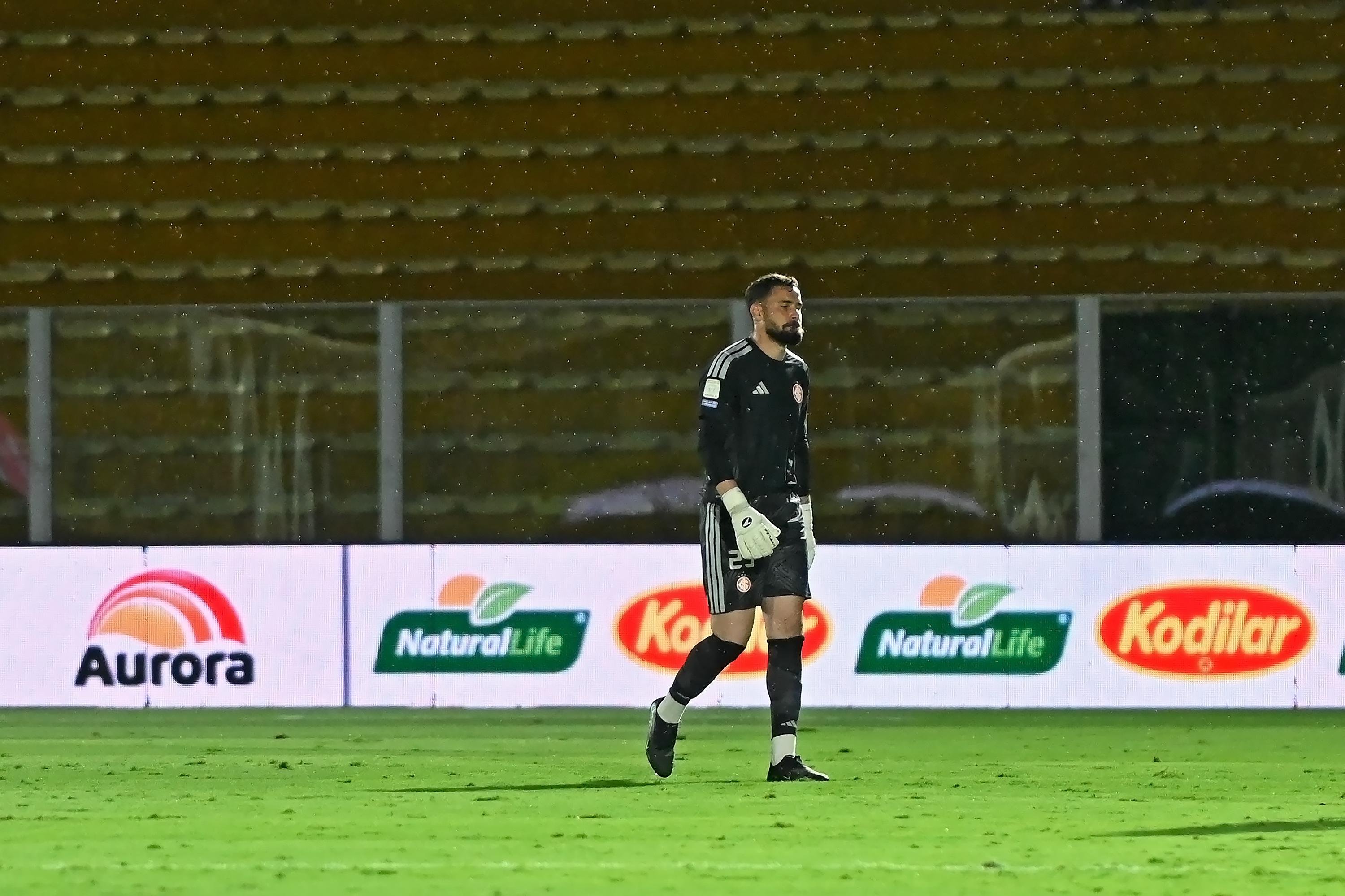 Matheus Cunha foi expulso no in&iacute;cio da partida contra o Mirassol, na rodada passada