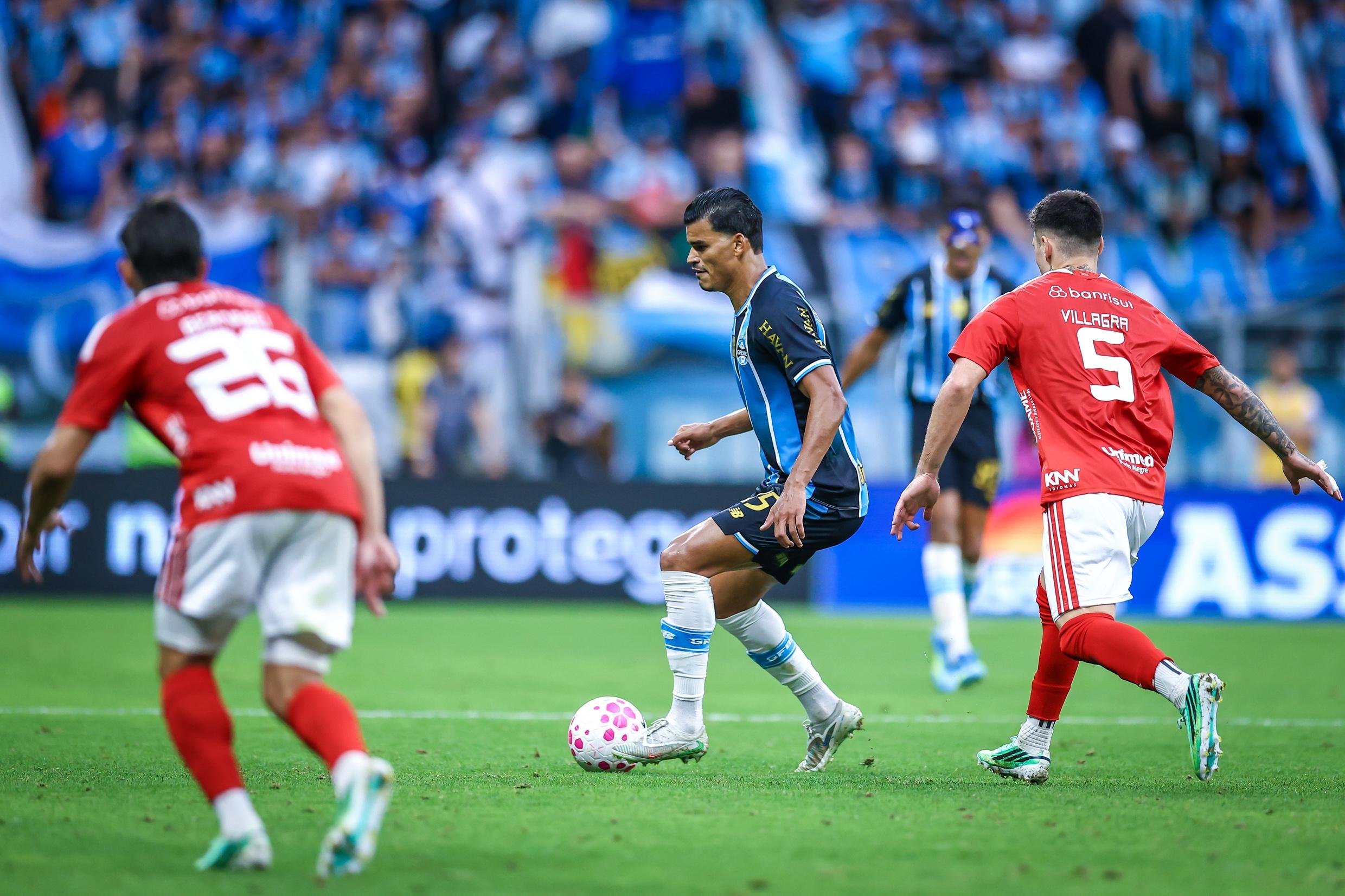 Danilo Barbosa est&aacute; fora dos pr&oacute;ximos jogos do Tricolor