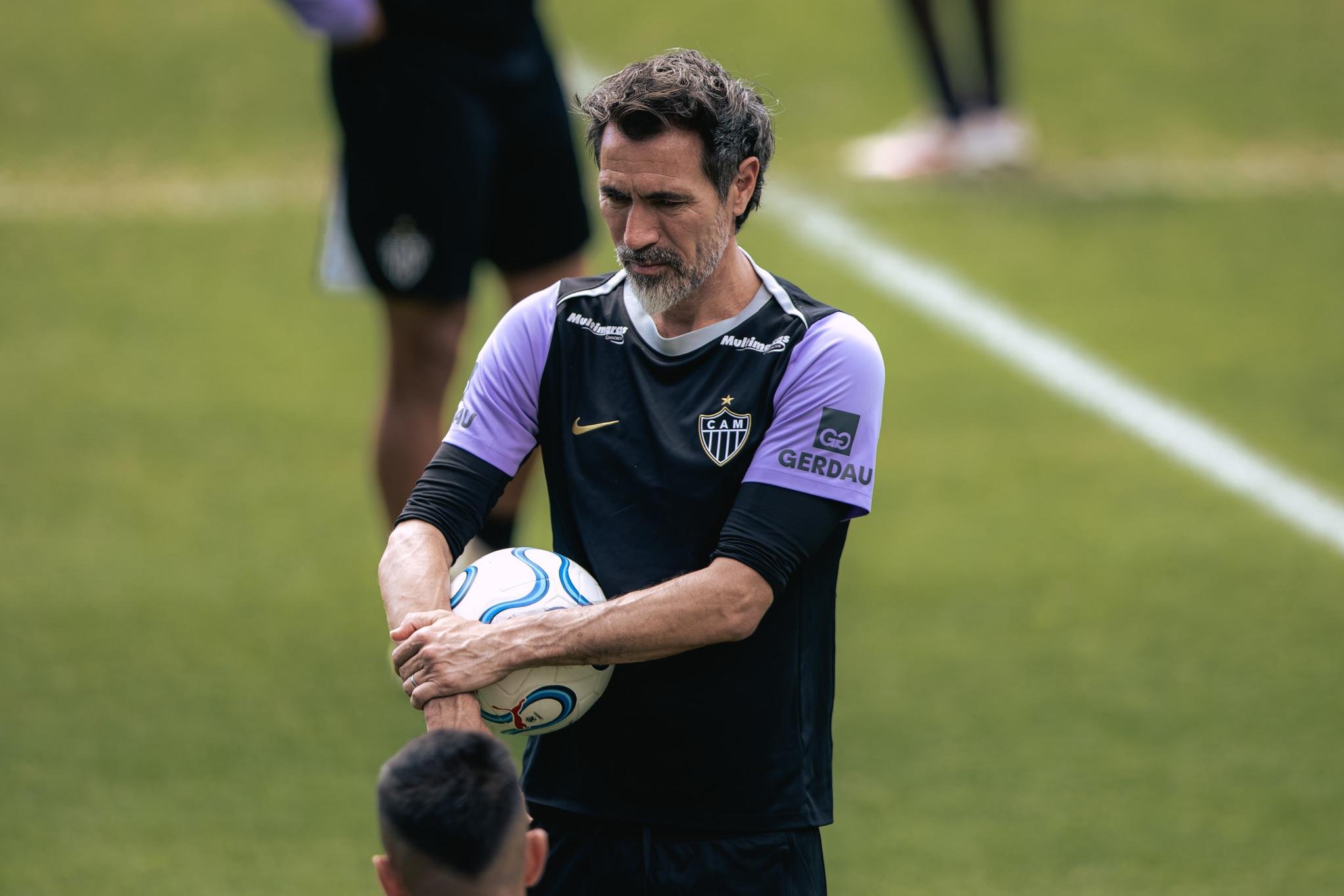 Galo pronto para pegar o Montevideo City Torque.