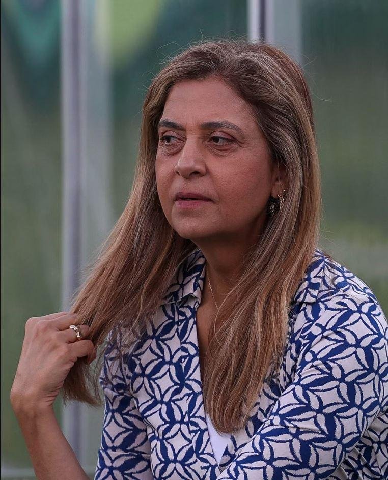 Leila assumiu a presid&ecirc;ncia do Palmeiras em dezembro de 2021, sucedendo Maur&iacute;cio Galiotte