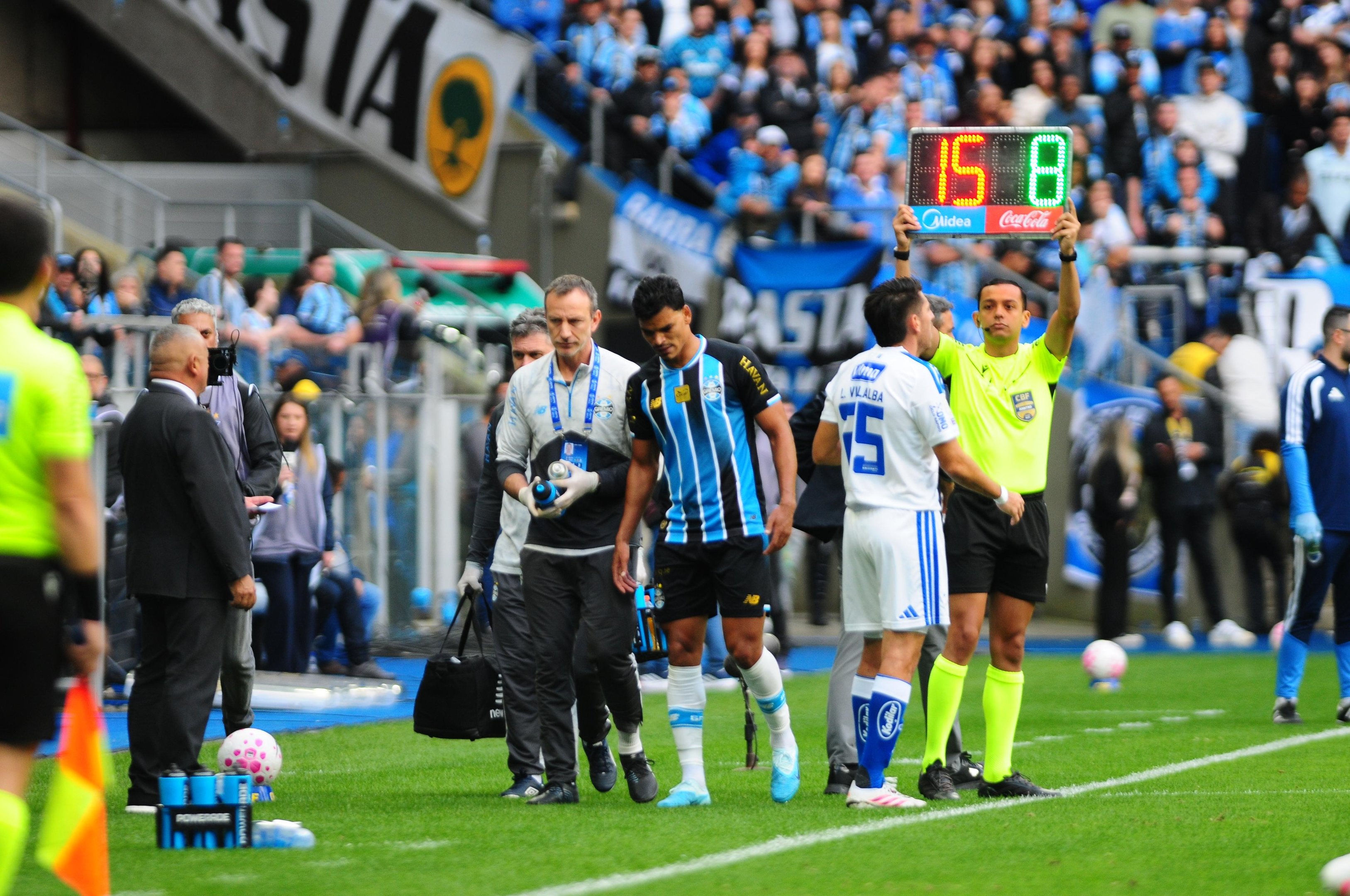 Danilo Barbosa foi substitu&iacute;do no primeiro tempo contra o Cruzeiro