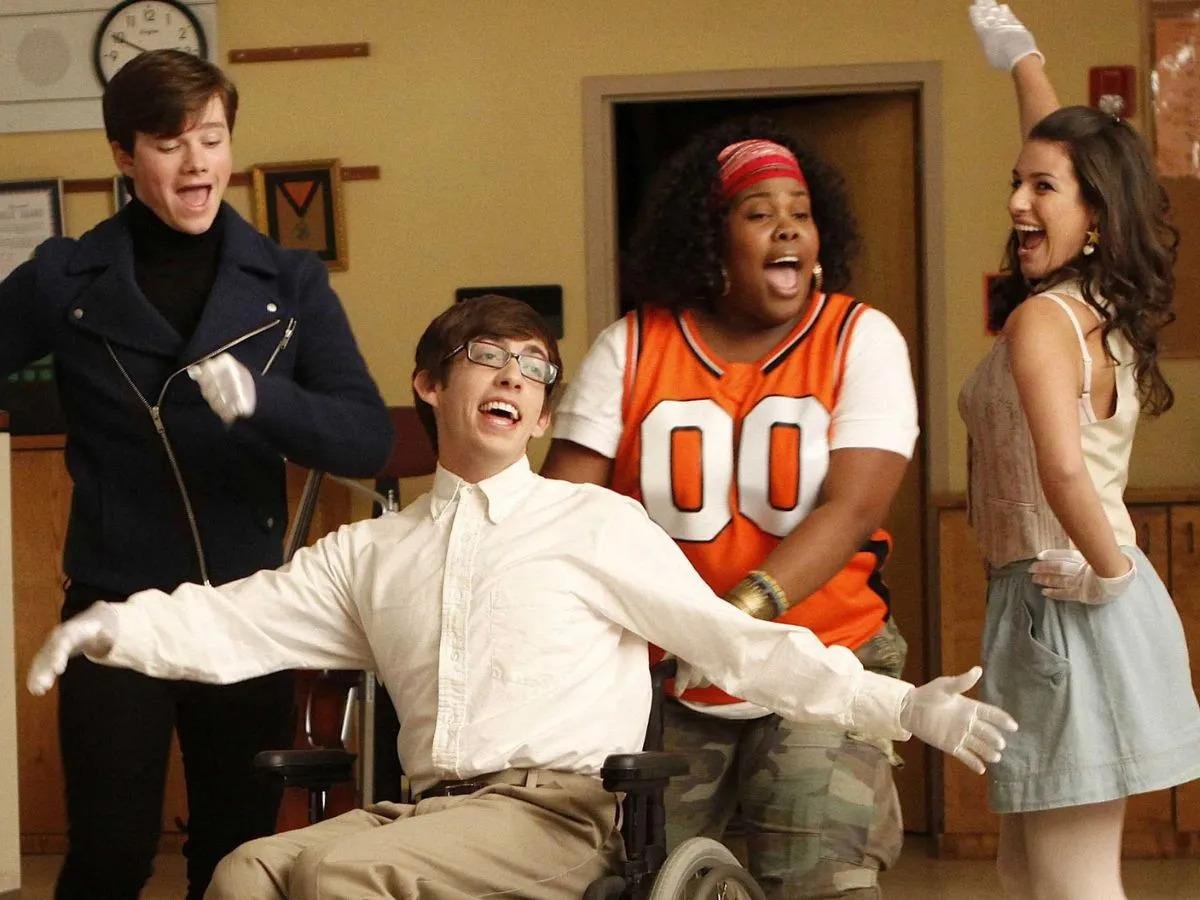 "Glee" foi uma das s&eacute;ries mais populares da televis&atilde;o dos anos 2000