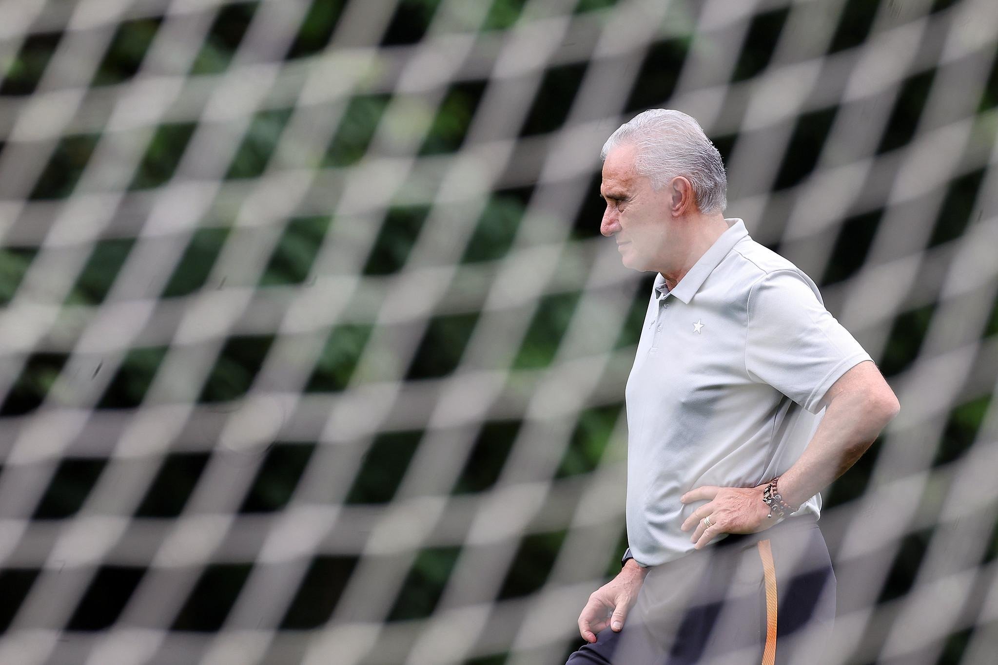 Tite vai para a quinta partida no comando do Botafogo