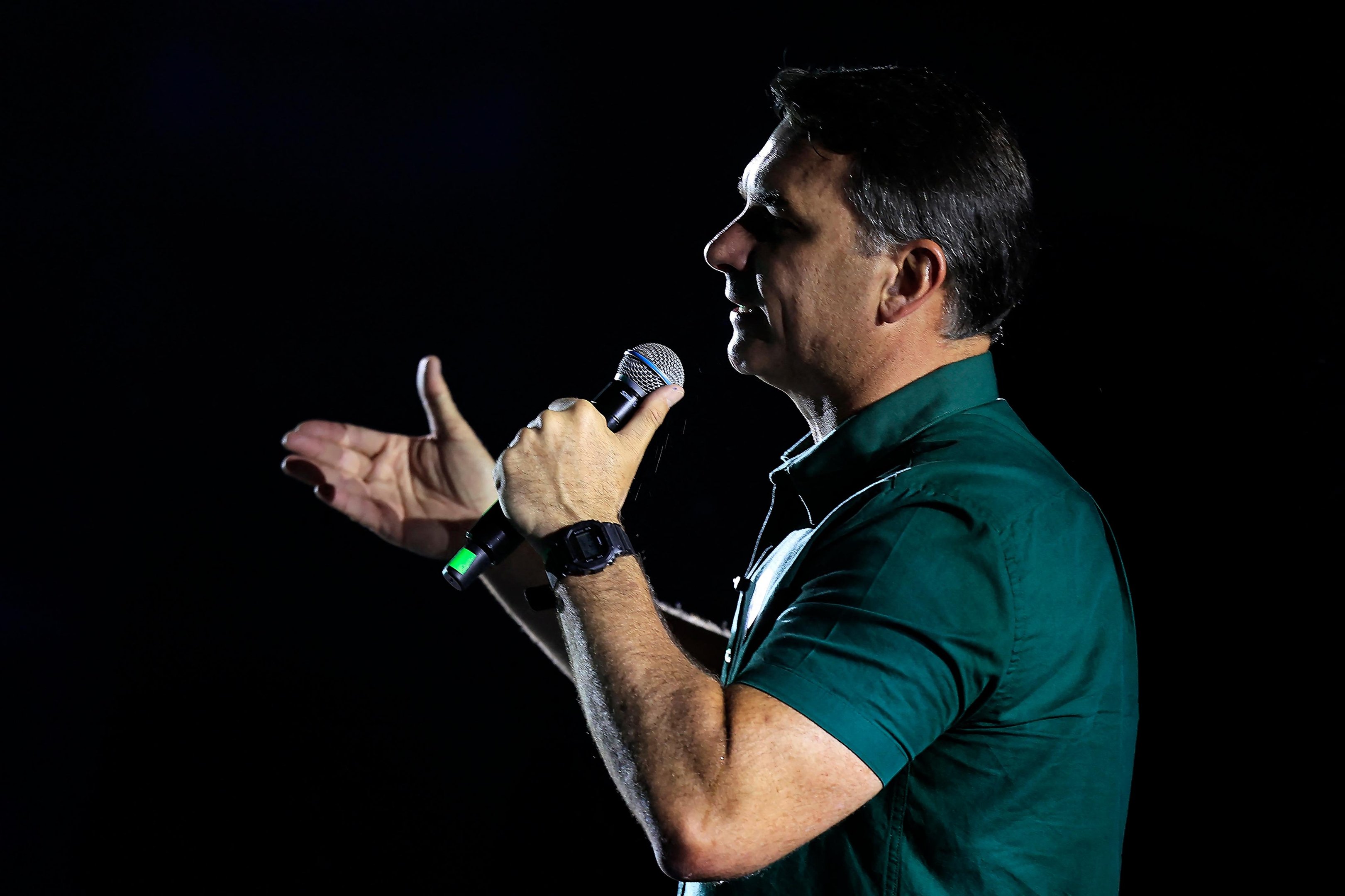 Fl&aacute;vio imp&otilde;e condi&ccedil;&otilde;es para quebra de sigilo