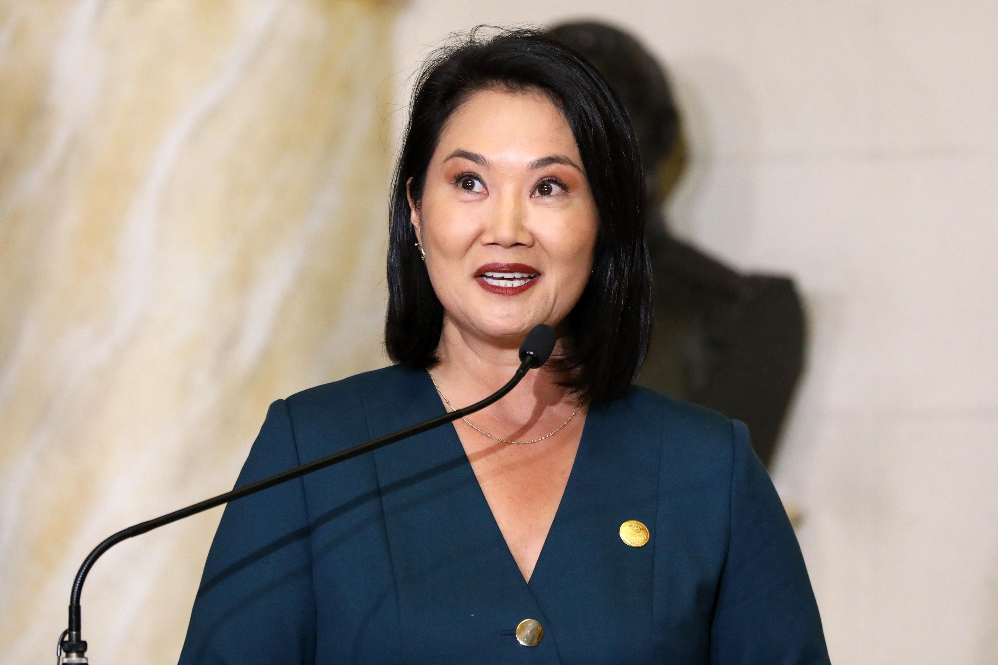 Senado aprova poderes para Keiko ditar leis contra o crime no Peru