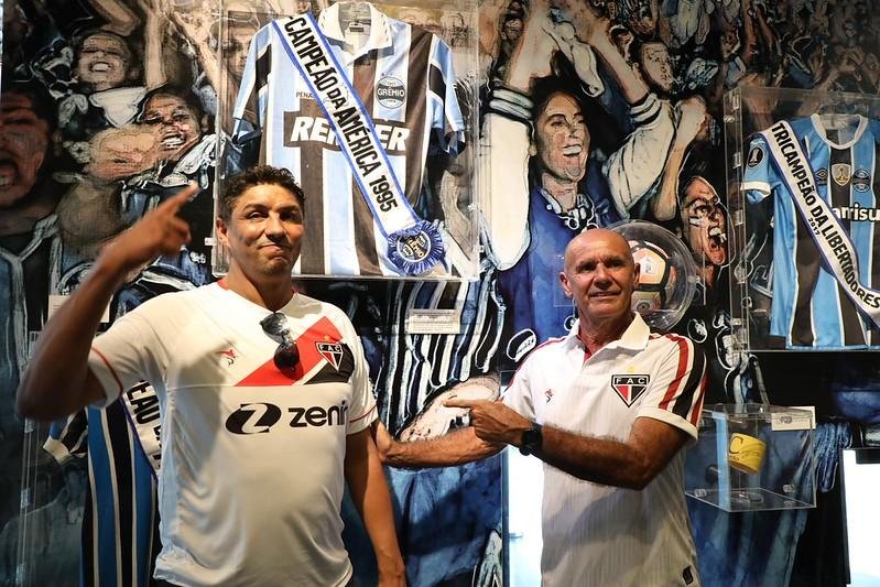 Ex-jogador do Gr&ecirc;mio Jorge Veras morre aos 67 anos