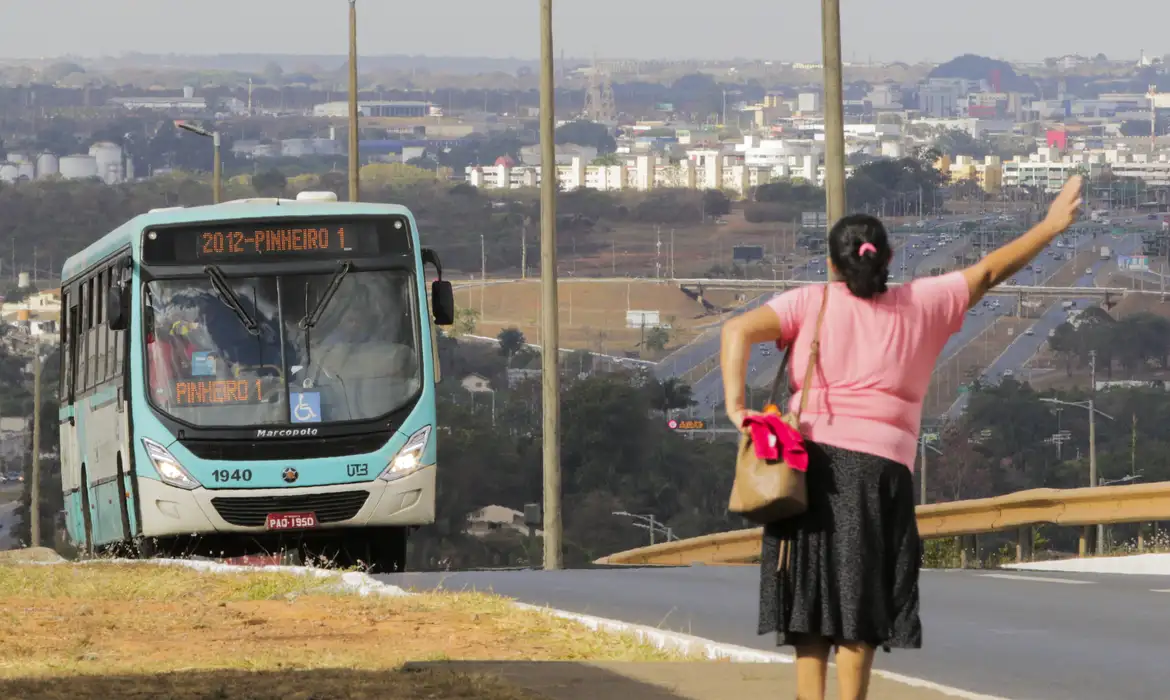PGR pede ao STF suspensão de restrições em transporte de indígenas