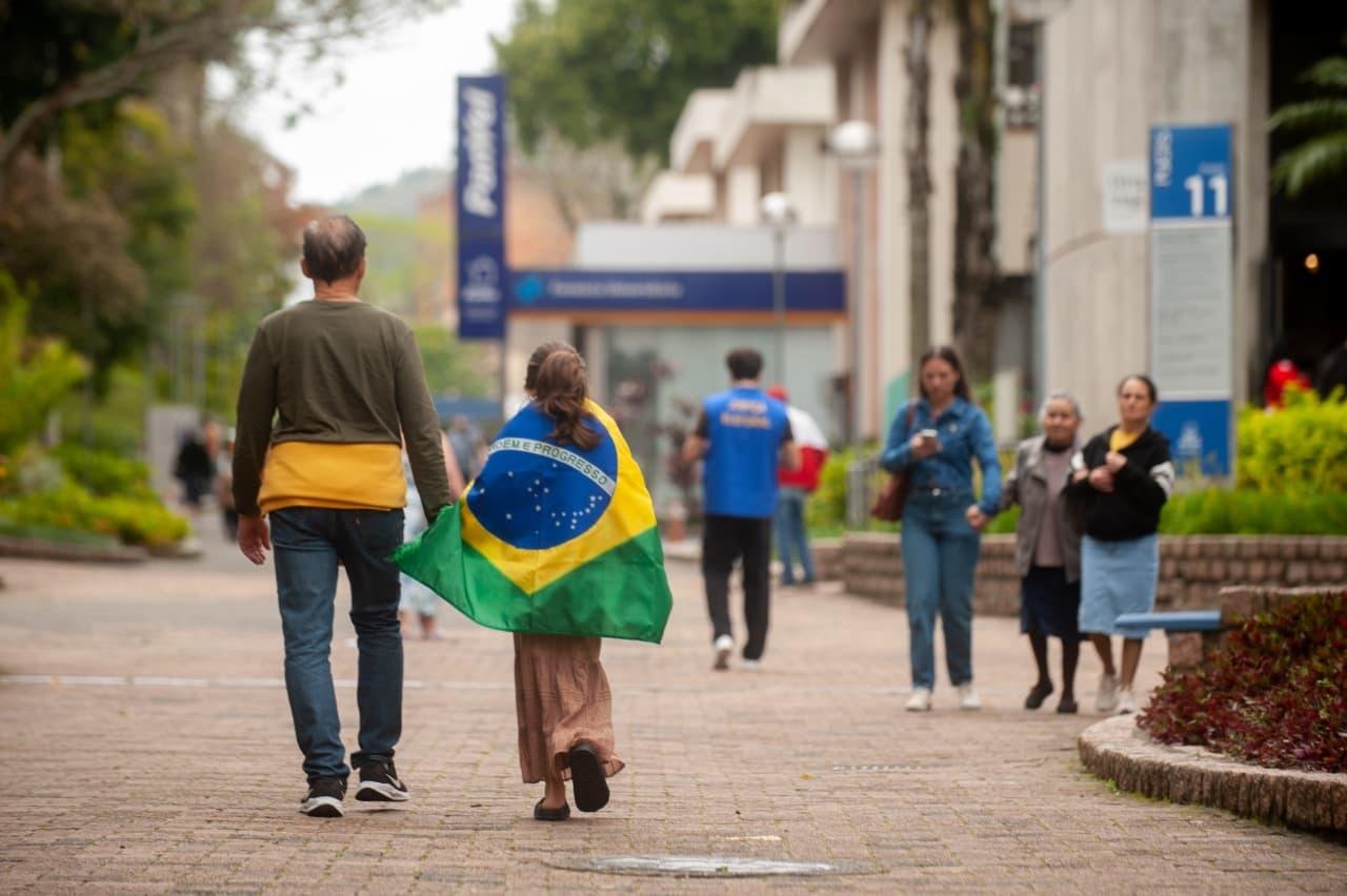 Rapidez e tranquilidade marcam domingo de eleição em Porto Alegre