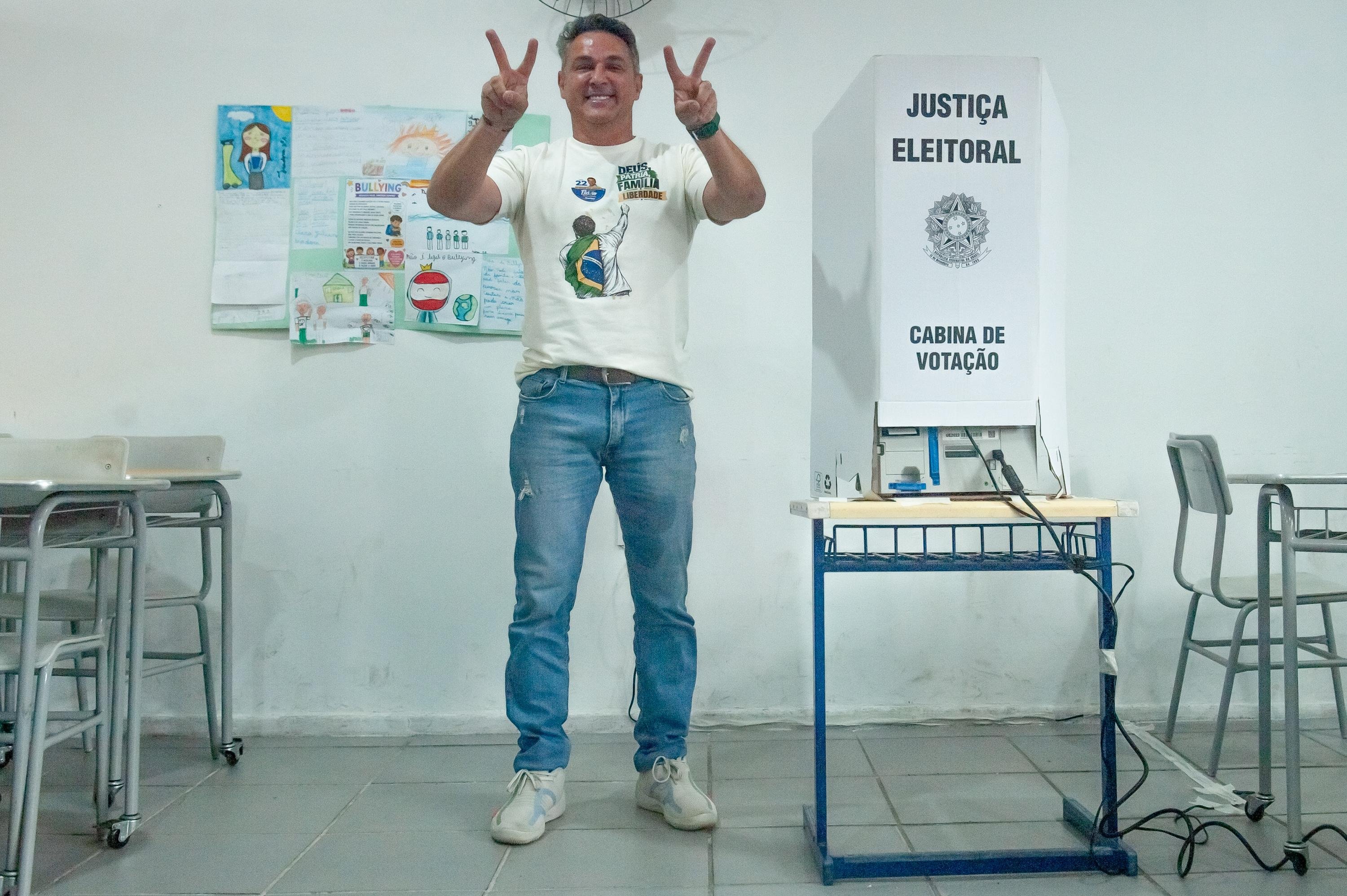 Zucco vota e torce pelo fim da polariza&ccedil;&atilde;o no Pa&iacute;s