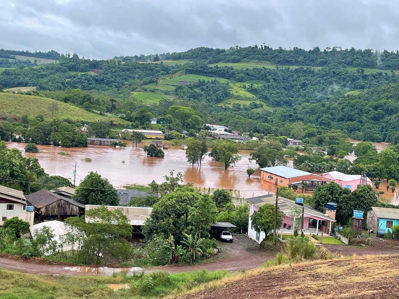 Chuvas causam estragos em nove municípios e afetam mais 8,8 mil pessoas no RS