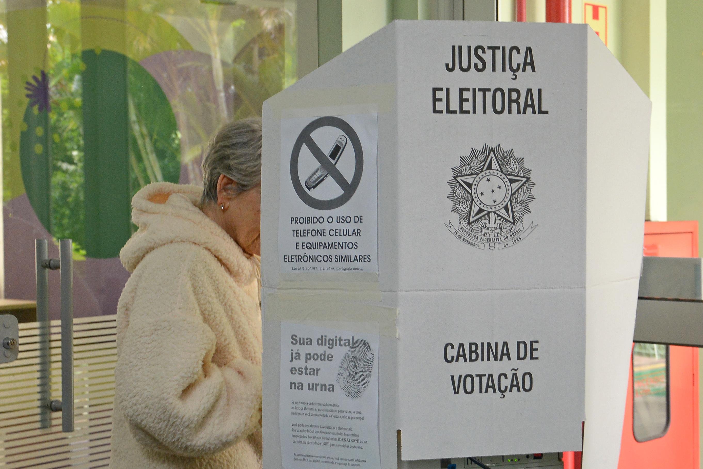 Horário de votação é prorrogado até 19h em todo o país