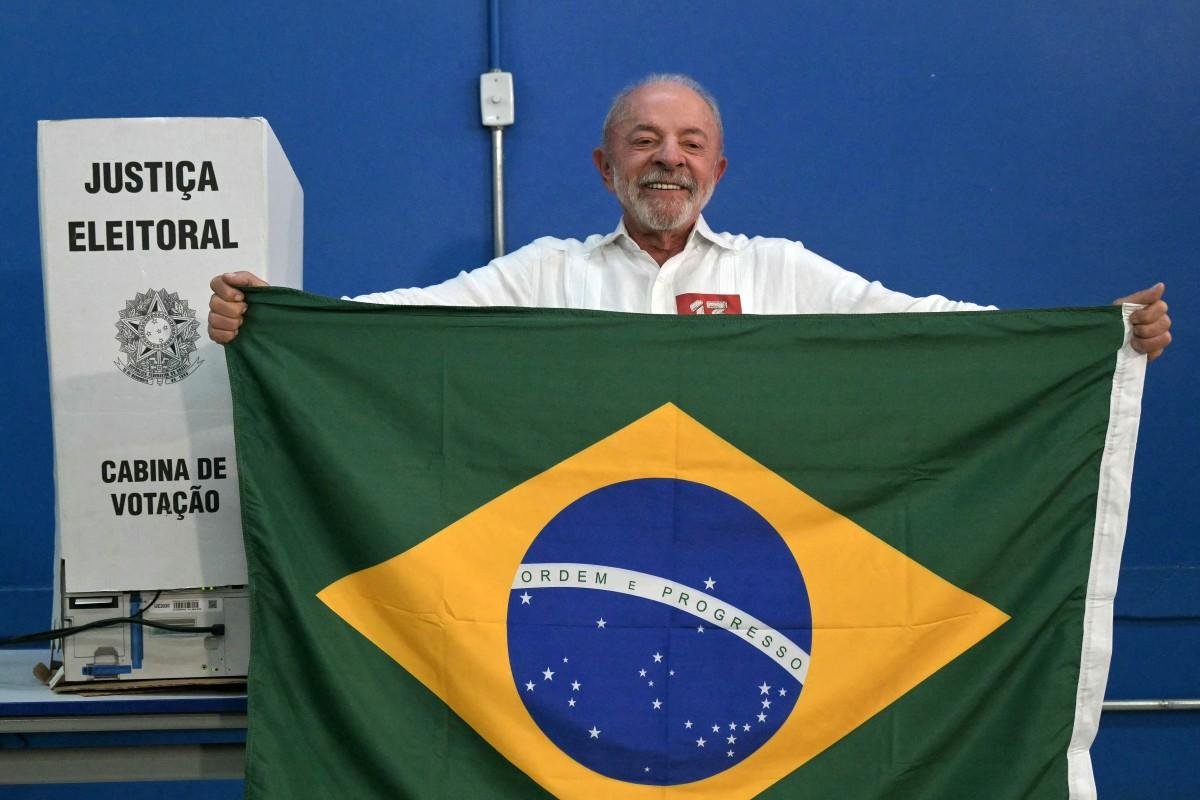 Lula ultrapassa os 64 milhões de votos e tem a maior votação da história do país