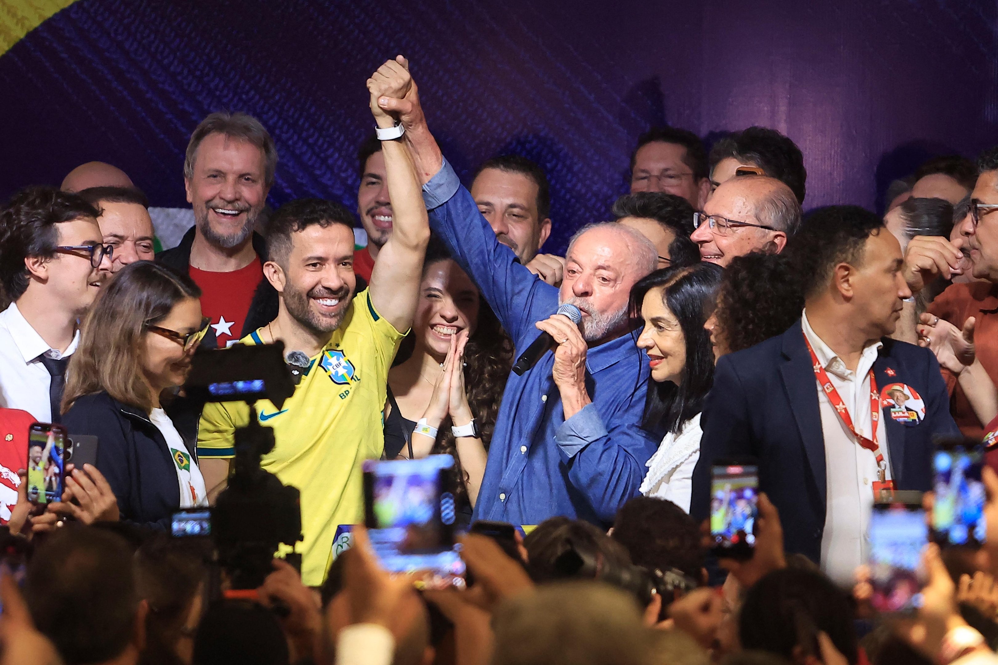 Lula agradece Janones e diz que vai mudar jeito de governar em 4º mandato