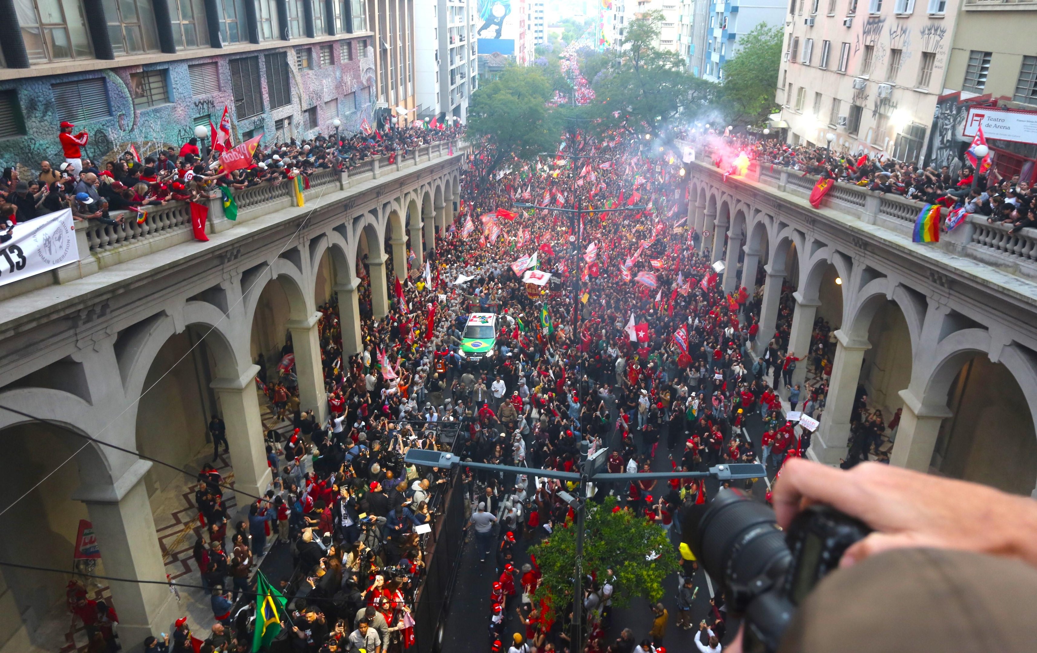 Em Porto Alegre, na reta final, caminhada reuniu cerca de 200 mil pessoas