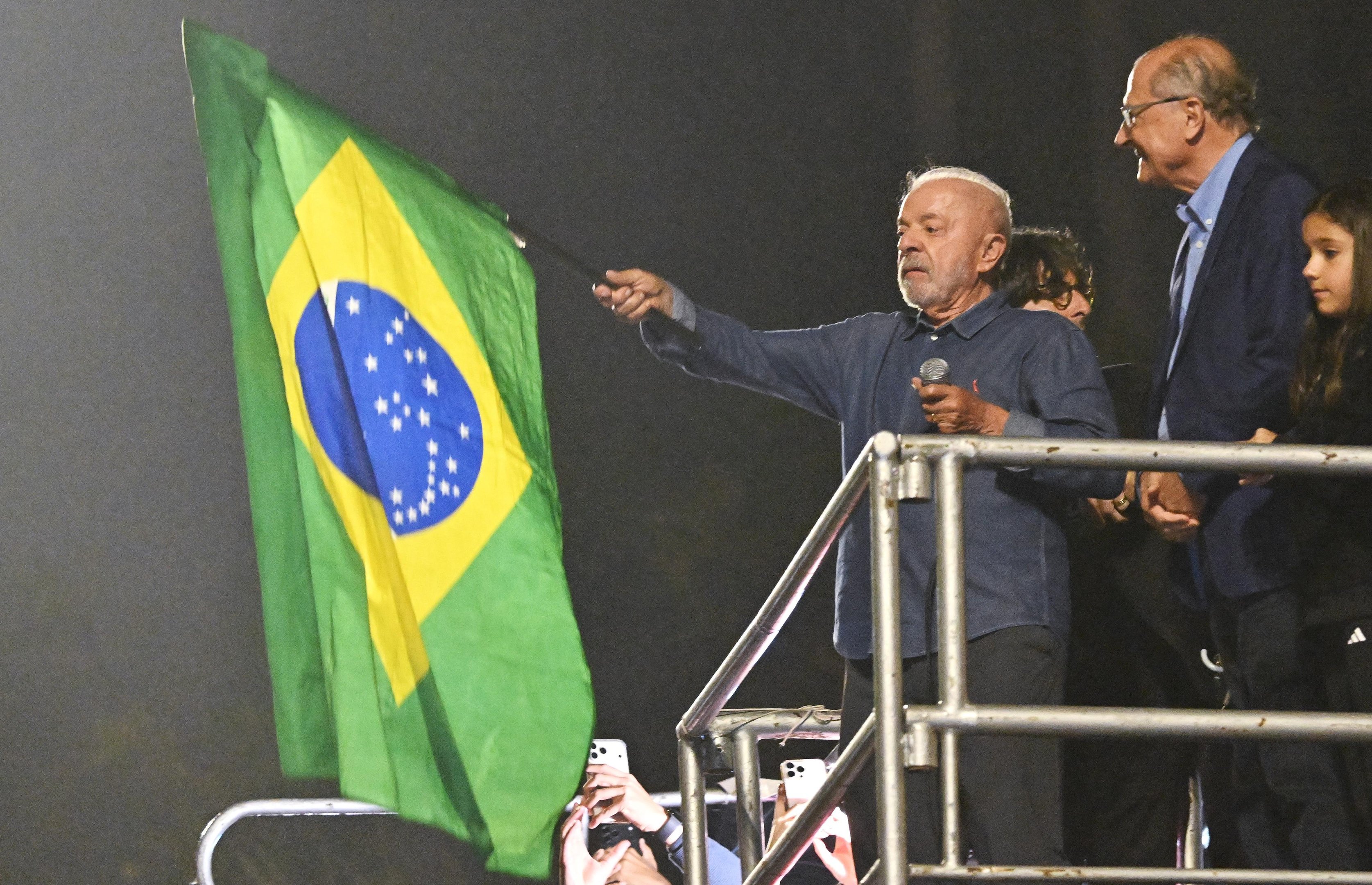 Presidentes de direita na América do Sul deixam divergências de lado e parabenizam Lula; confira as reações