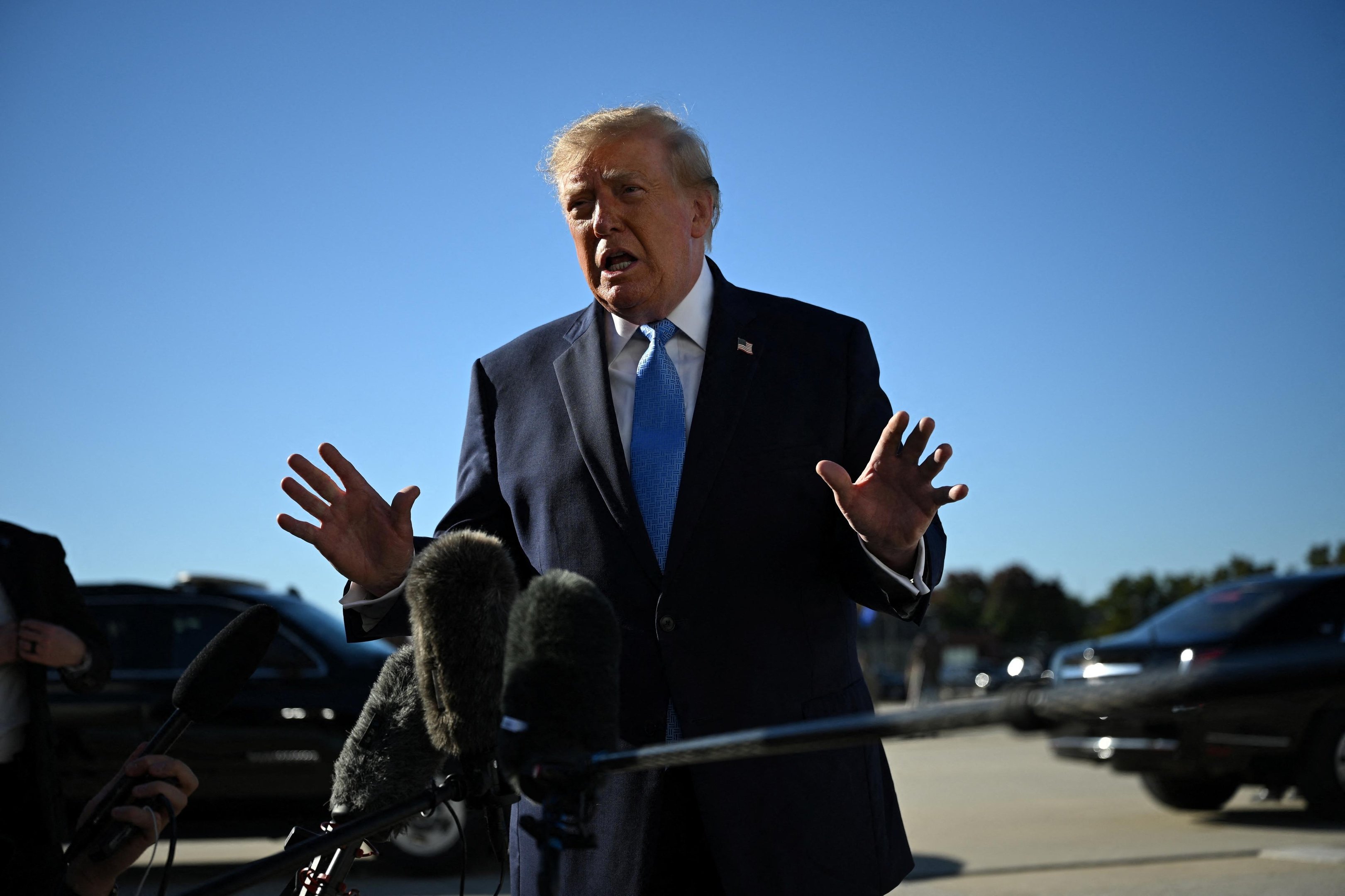 Sem provas, Trump diz que eleição do Brasil 