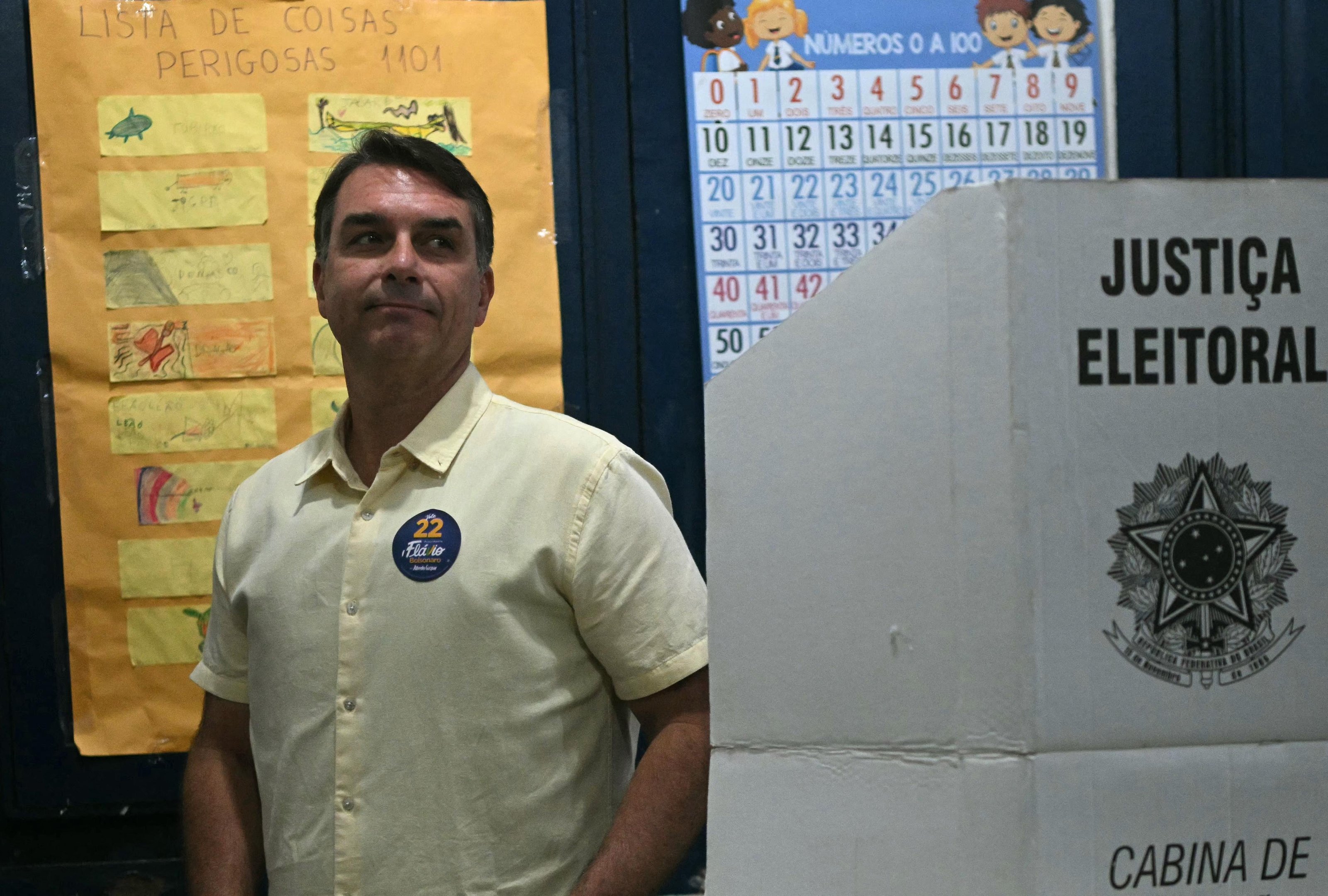 Aliados dizem que eleição é página virada e que Flávio não contestará resultado diretamente