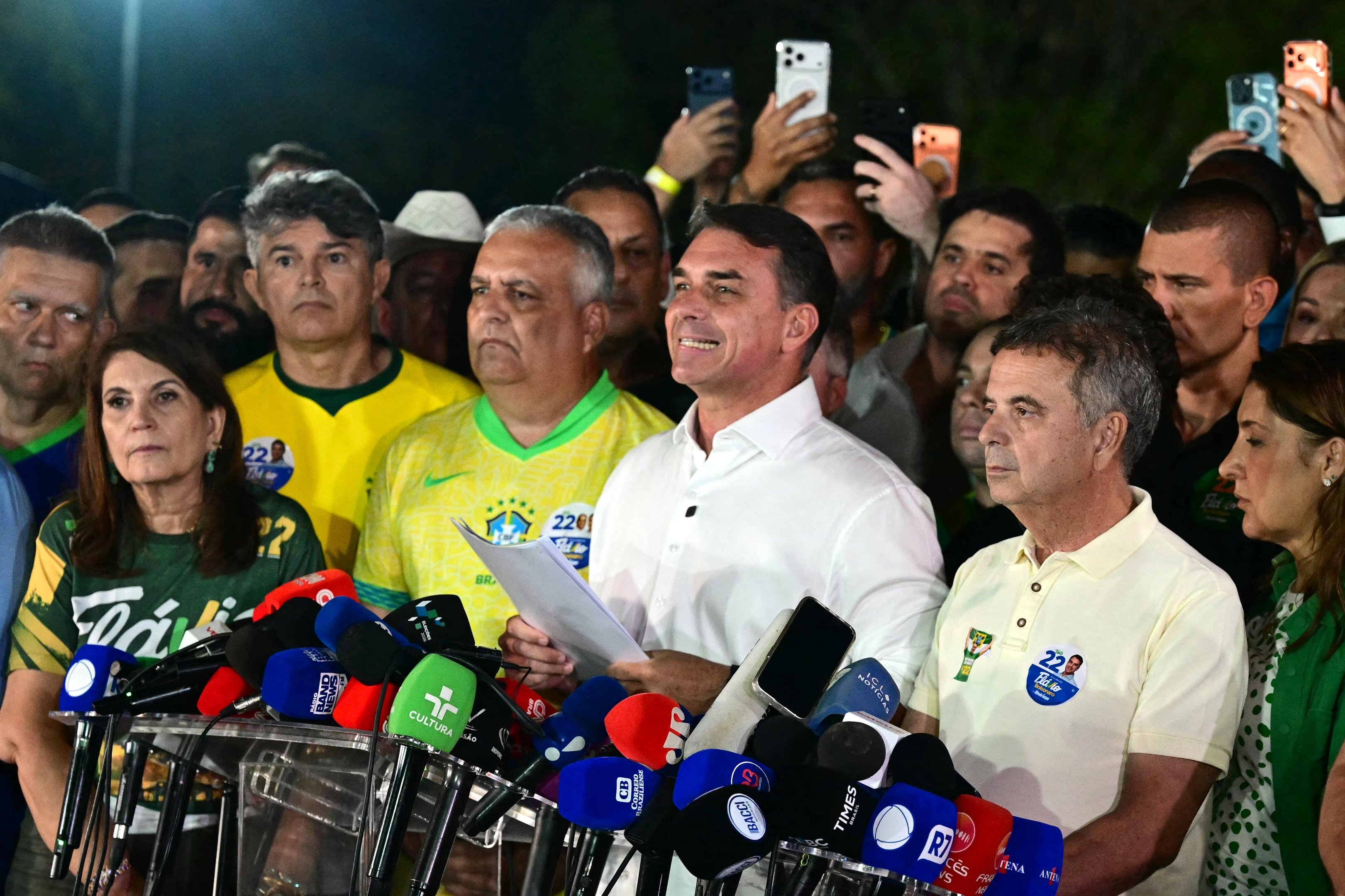 Partido de Flávio Bolsonaro reconhece resultado das eleições