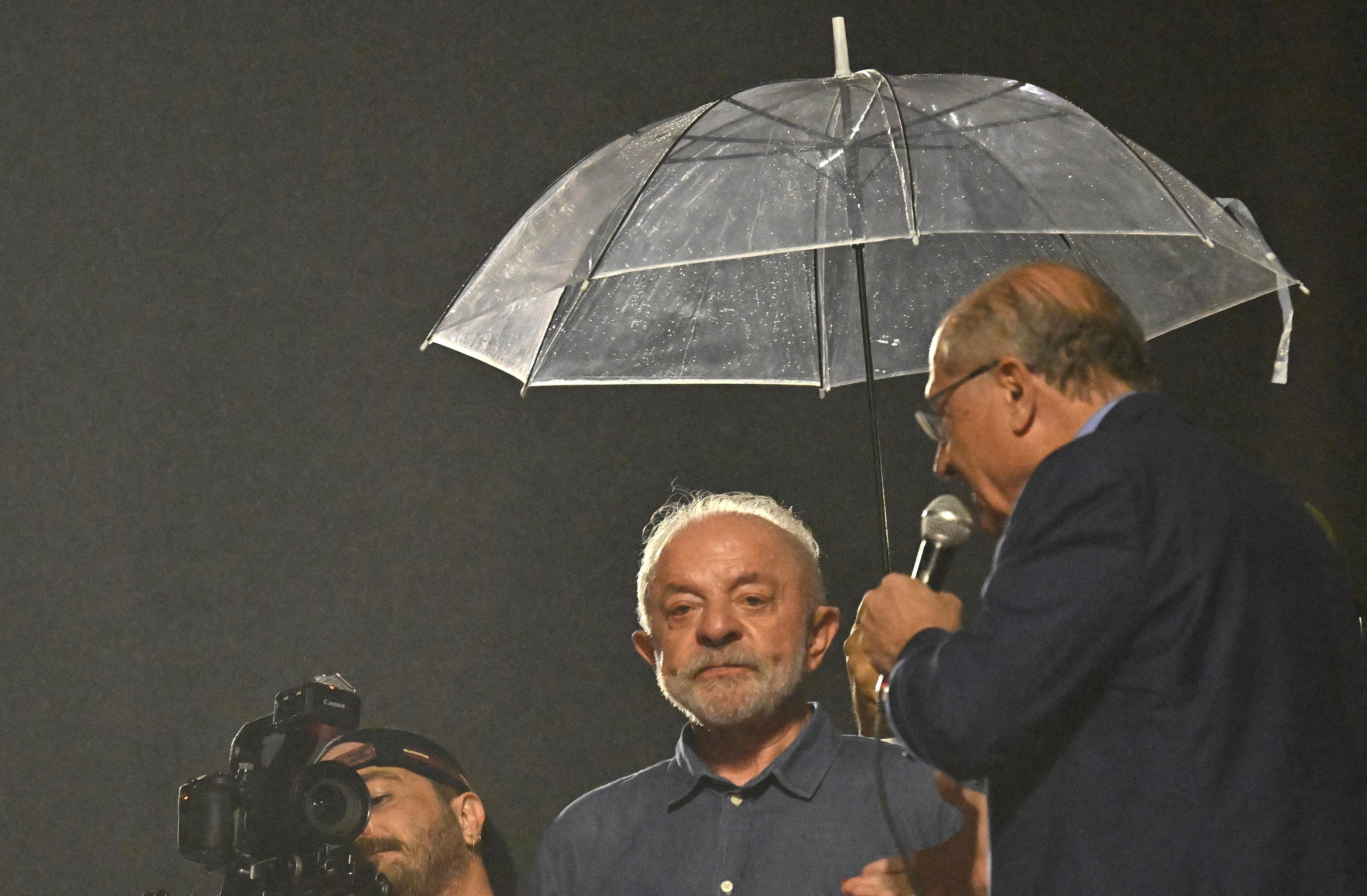 Centrão reconhece vitória de Lula e isola Flávio Bolsonaro na contestação das eleições