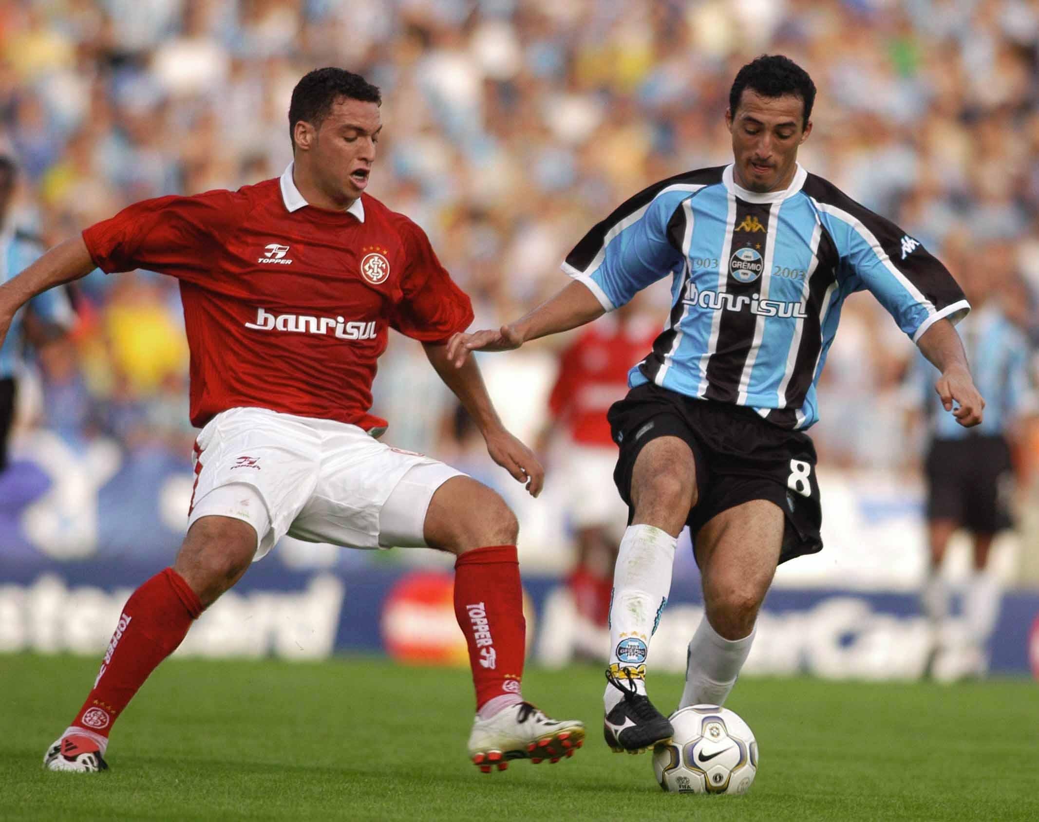 &Eacute;merson Leal encerrou a carreira em 2009