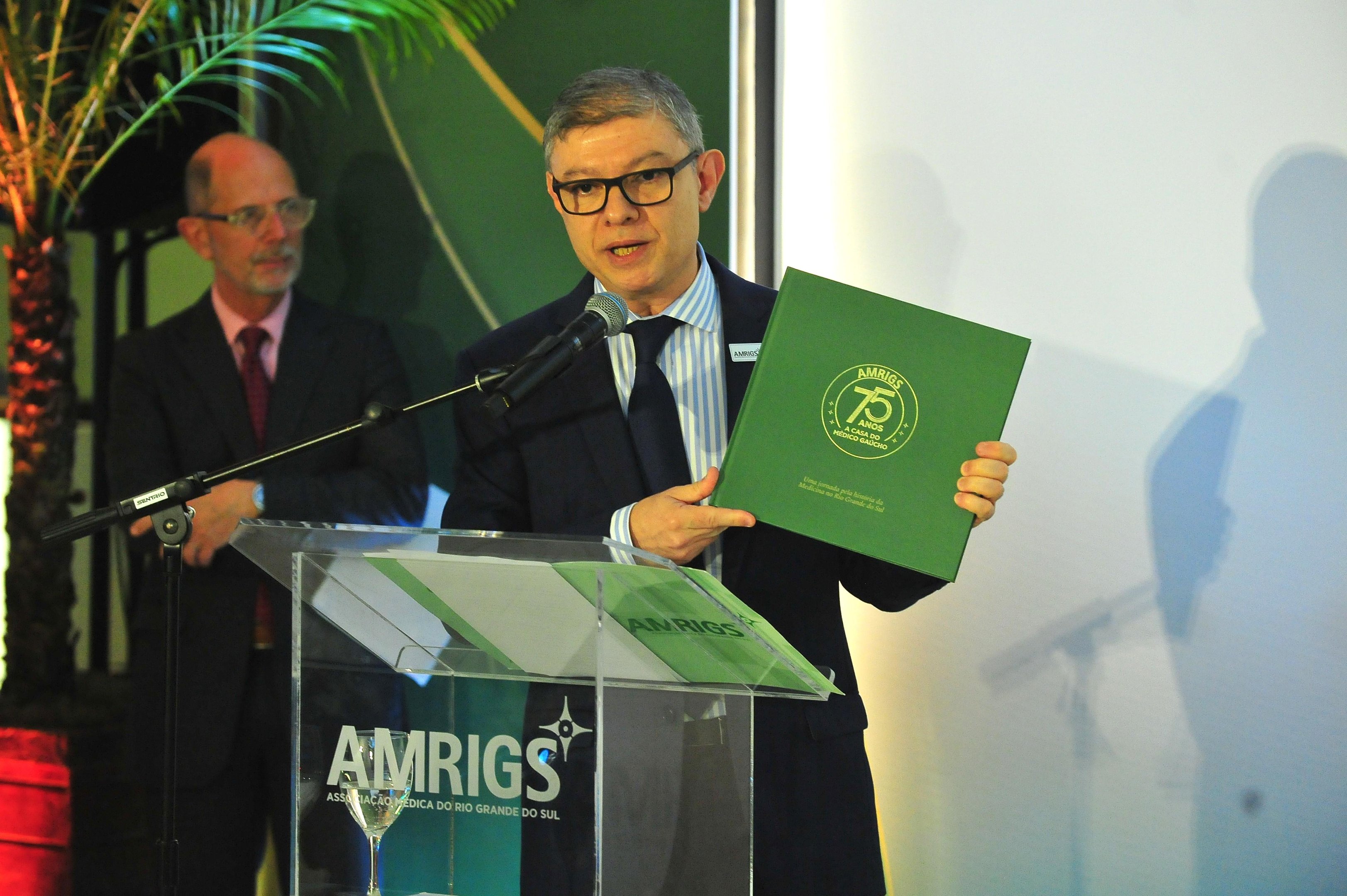 AMRIGS comemora 75 anos aliando história e tecnologia à medicina