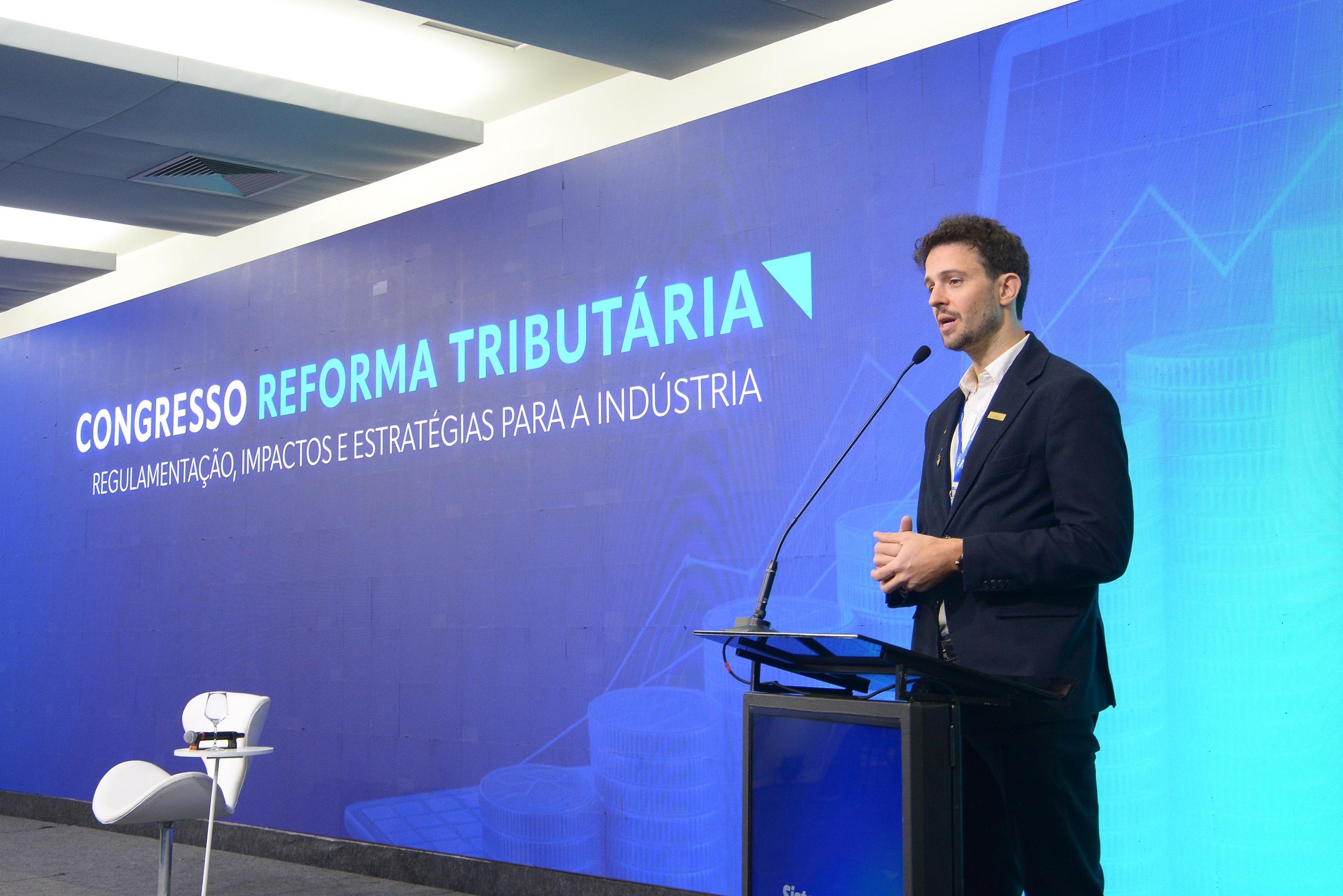 Congresso debate impactos da reforma tributária na cadeia produtiva e quais devem ser as estratégias das empresas
