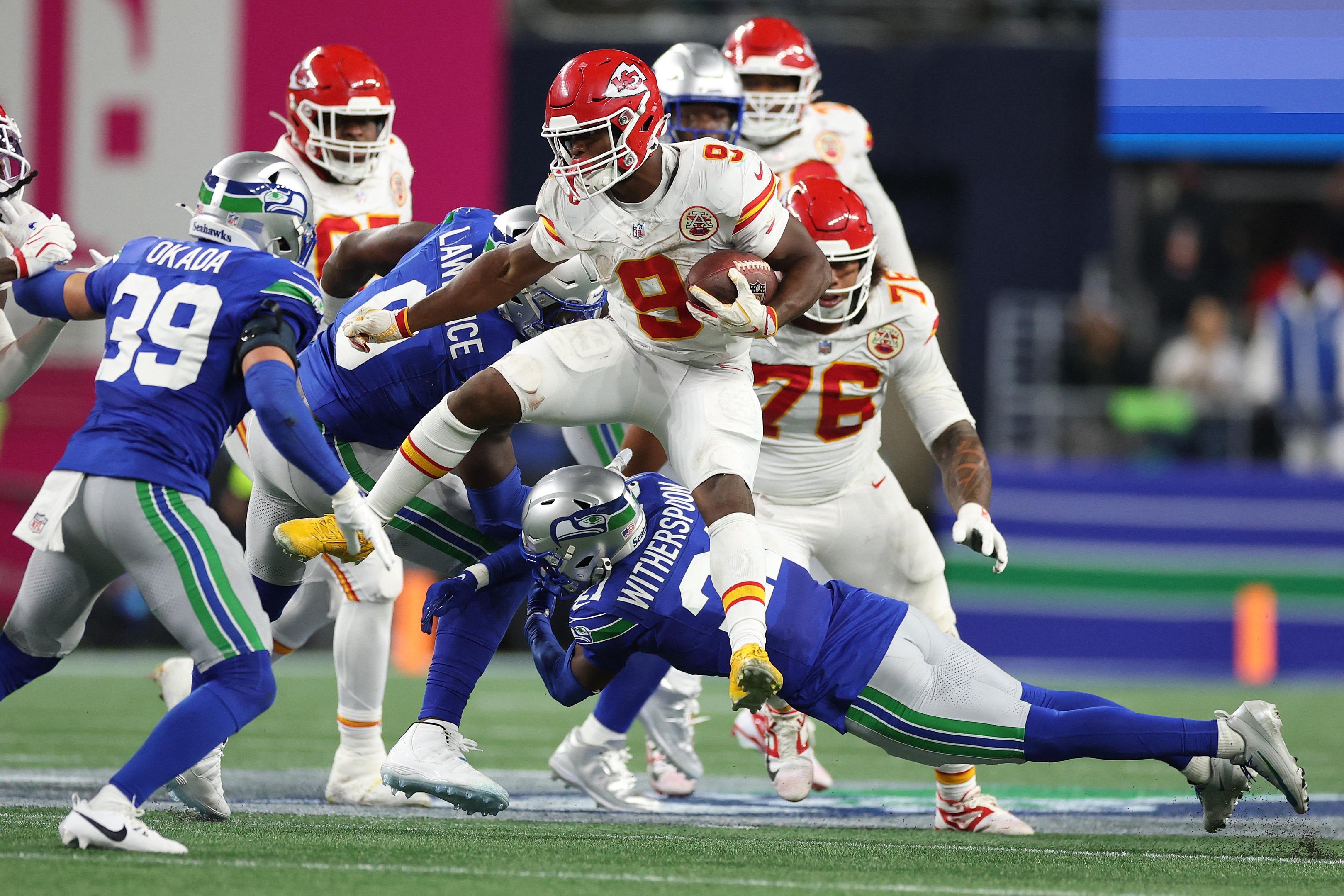 Quase no meio da temporada, Chiefs lideram a Confer&ecirc;ncia Americana