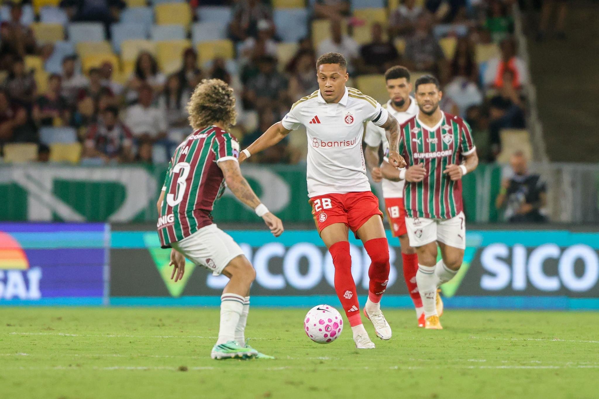 Inter de Vitinho volta a campo na pr&oacute;xima ter&ccedil;a-feira, em casa, contra o Coritiba
