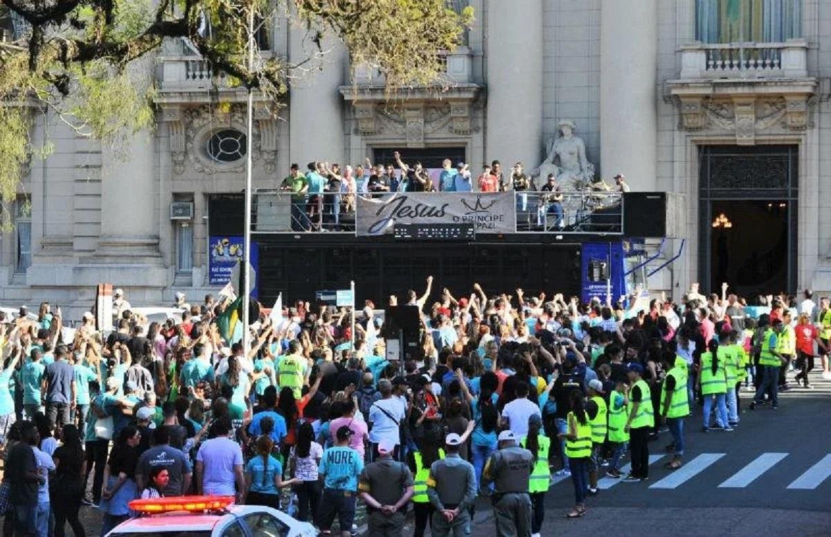 Marcha para Jesus retoma tradição em Porto Alegre com participação de A Origem