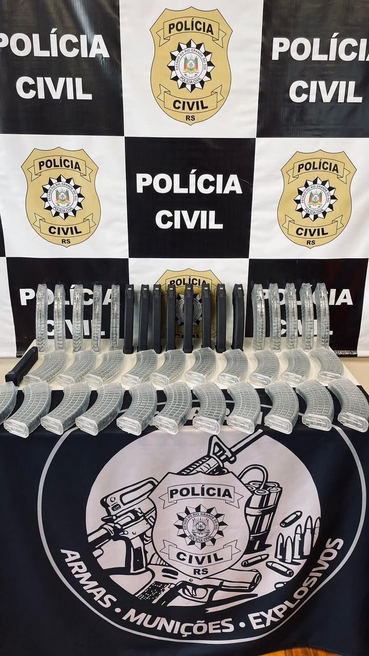 Polícia Civil do RS apreende 40 carregadores de fuzil AK-47 que seriam enviados à Rocinha