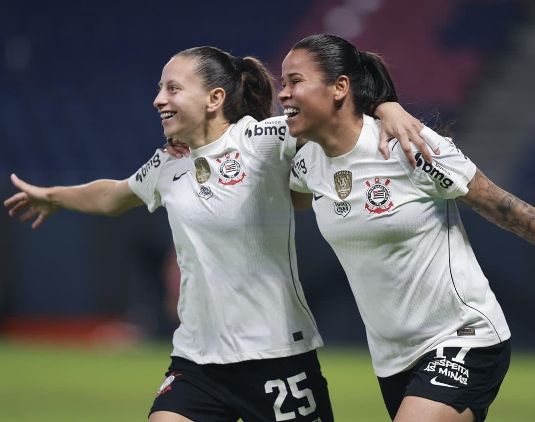 Corinthians &eacute; o maior campe&atilde;o da competi&ccedil;&atilde;o e defende o tricampeonato