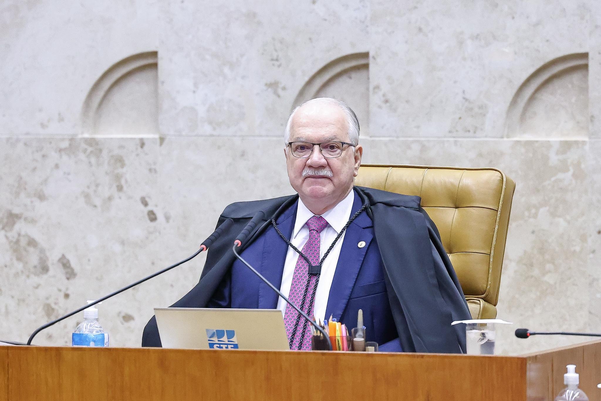 Fachin arquiva mais cinco investigações do Inquérito das Fake News