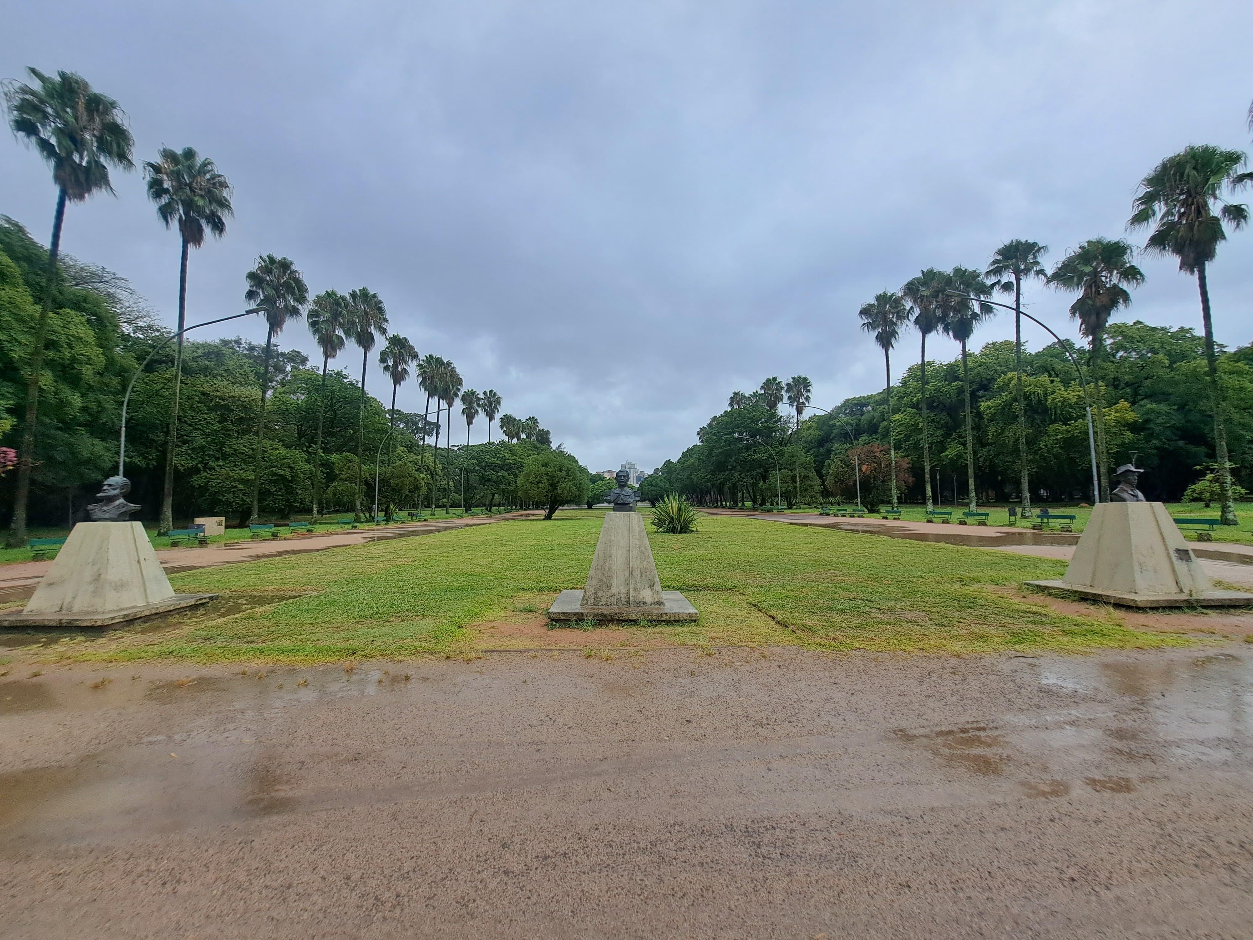 Feriadão de Finados começa com a alternância entre períodos de sol, nebulosidade e chuva isolada
