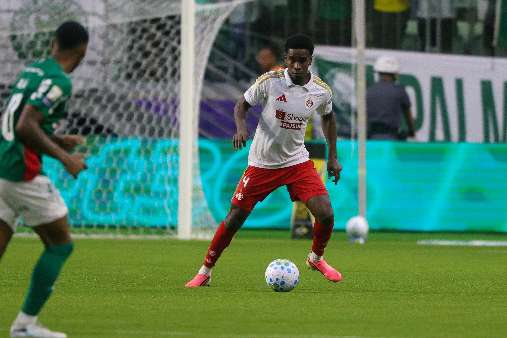 Zagueiro jogou pela &uacute;ltima vez contra o Mirassol, h&aacute; duas rodadas