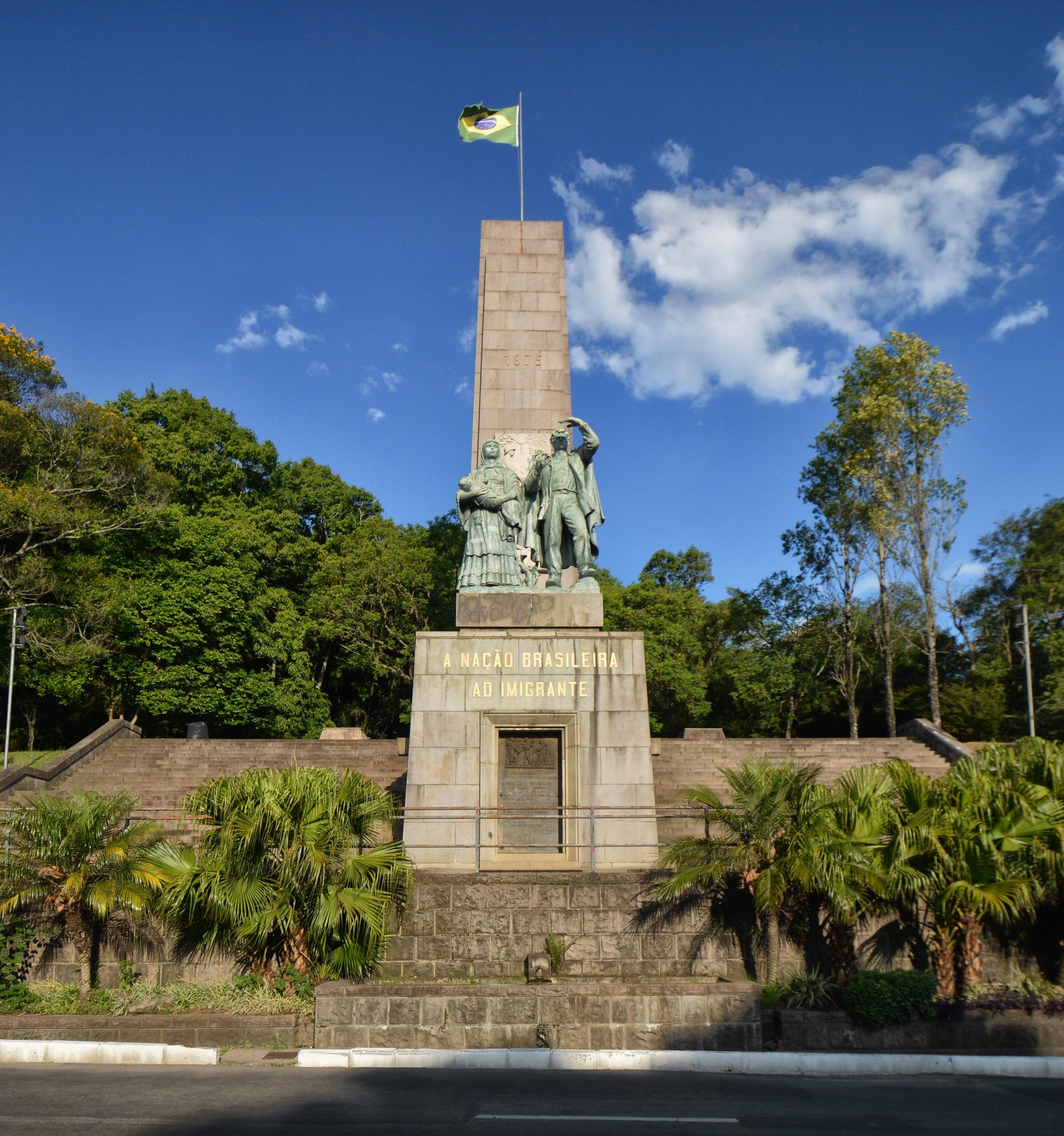 Monumento Nacional do Imigrante, 1954, Caxias do Sul. Obra do escultor ga&uacute;cho de Pelotas, Antonio Caringi